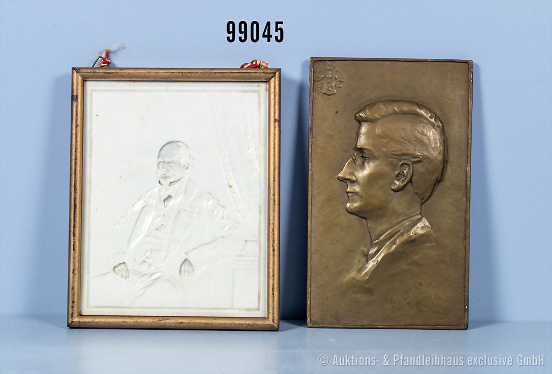 Konv. Bronzerelief eines Adligen, Wappen im linken oberen Bereich, 11 x 17, 5 cm und ...