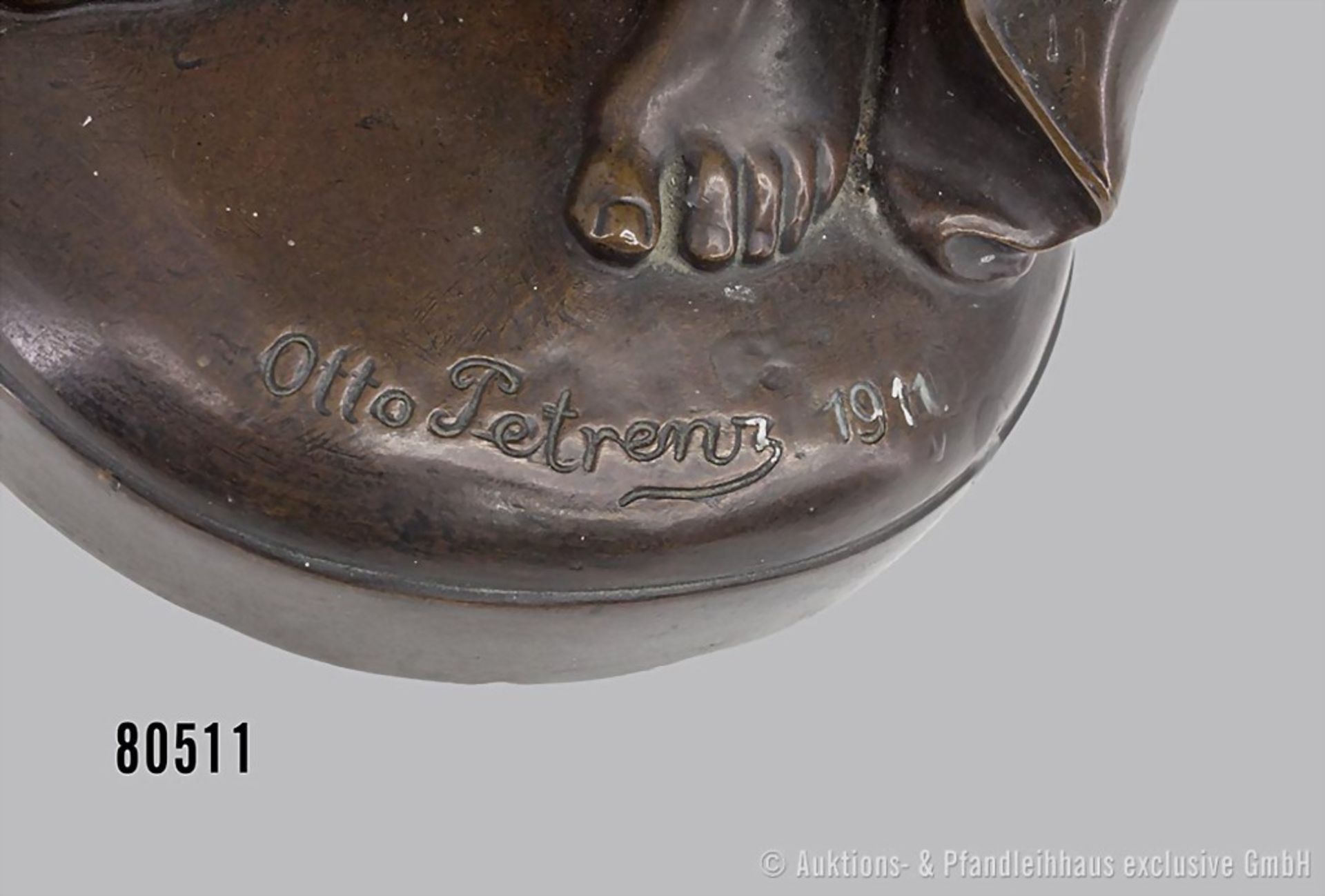 Petrenz, Otto (1878 Mittweida - 1953) Damenakt Bronze, dunkel patiniert, auf der Plinthe ... - Bild 2 aus 2