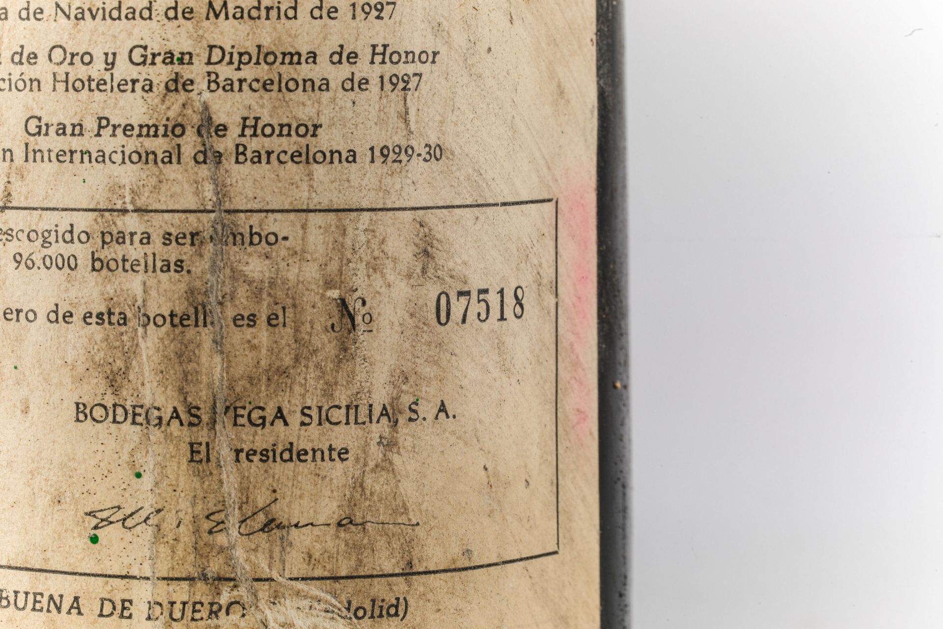 VEGA SICILIA UNICO. 1966. Ribera del Duero. Bouteille N°07518 sur production de 96 000 bouteilles. - Bild 2 aus 4