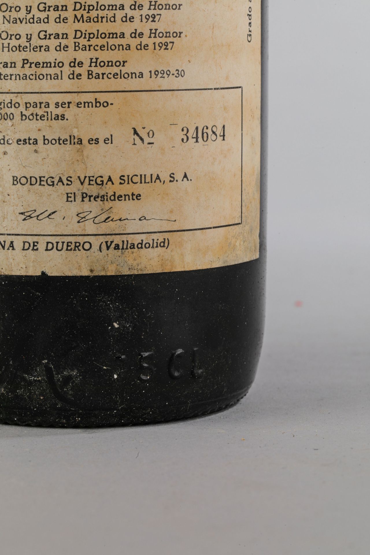 VEGA SICILIA UNICO. 1966. Ribera del Duero. Bouteille N°34684 sur production de 96 000 bouteilles. - Image 4 of 5