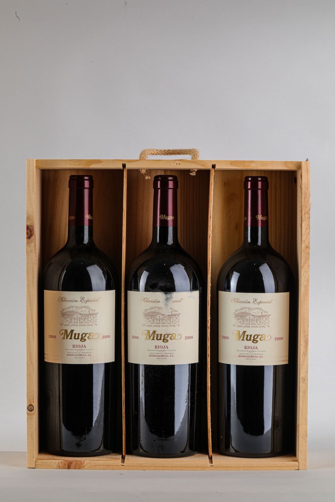 MAGUM MUGA. 2006. 3 magnums dans son coffret d'origine. Rioja. Sélection spéciale.