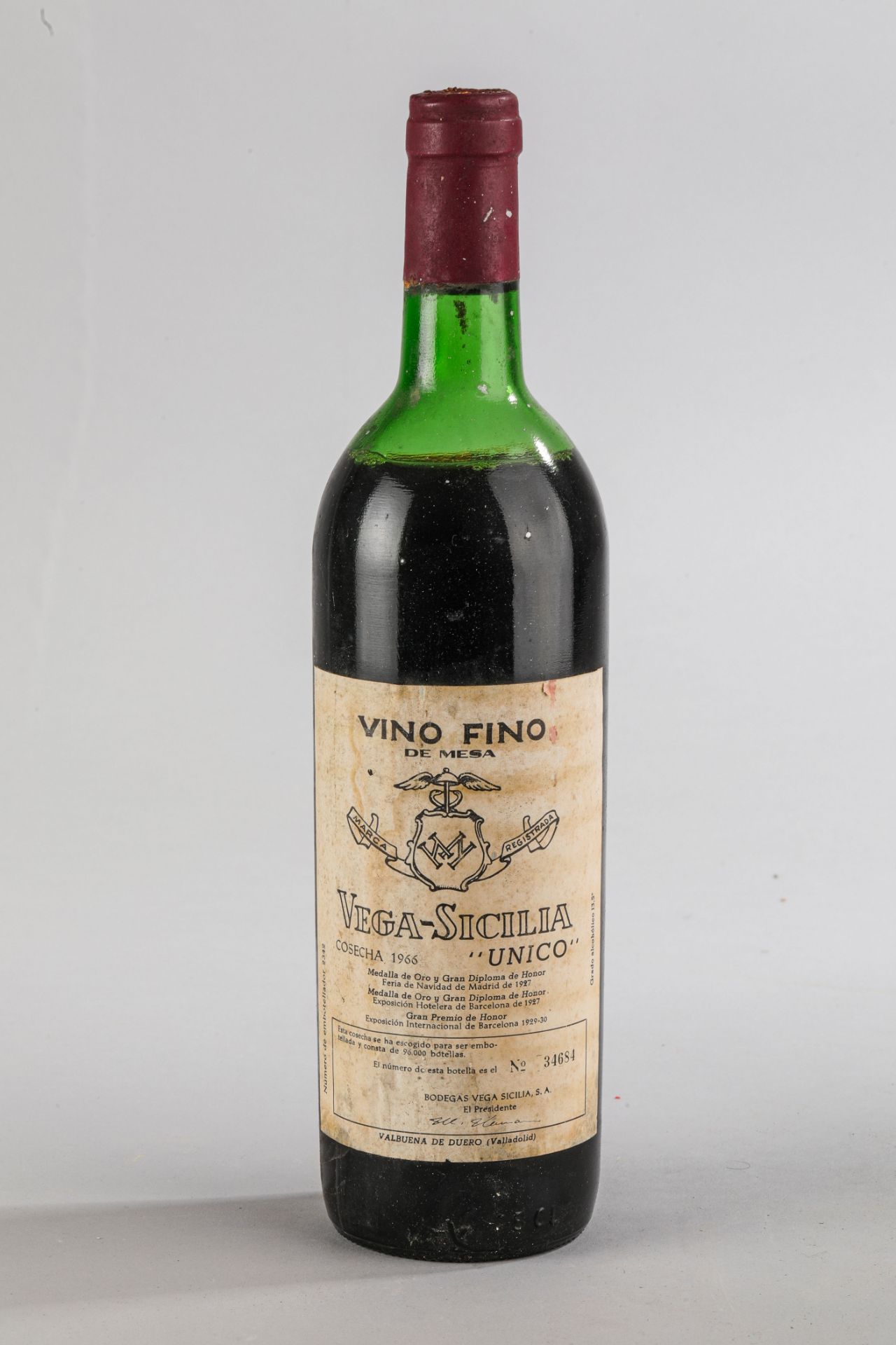 VEGA SICILIA UNICO. 1966. Ribera del Duero. Bouteille N°34684 sur production de 96 000 bouteilles.