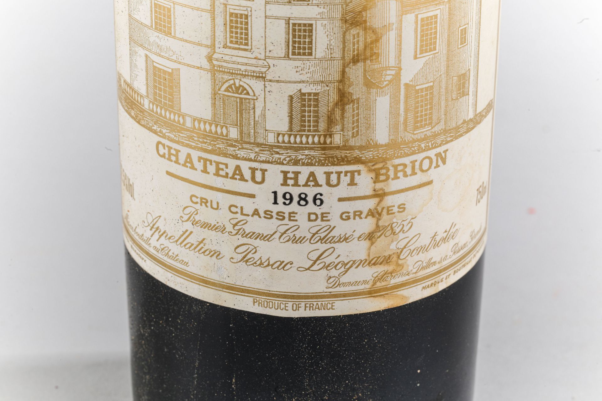 CHÂTEAU HAUT BRION. 1986. Grand cru classé. Pessac Léognan. - Image 2 of 3