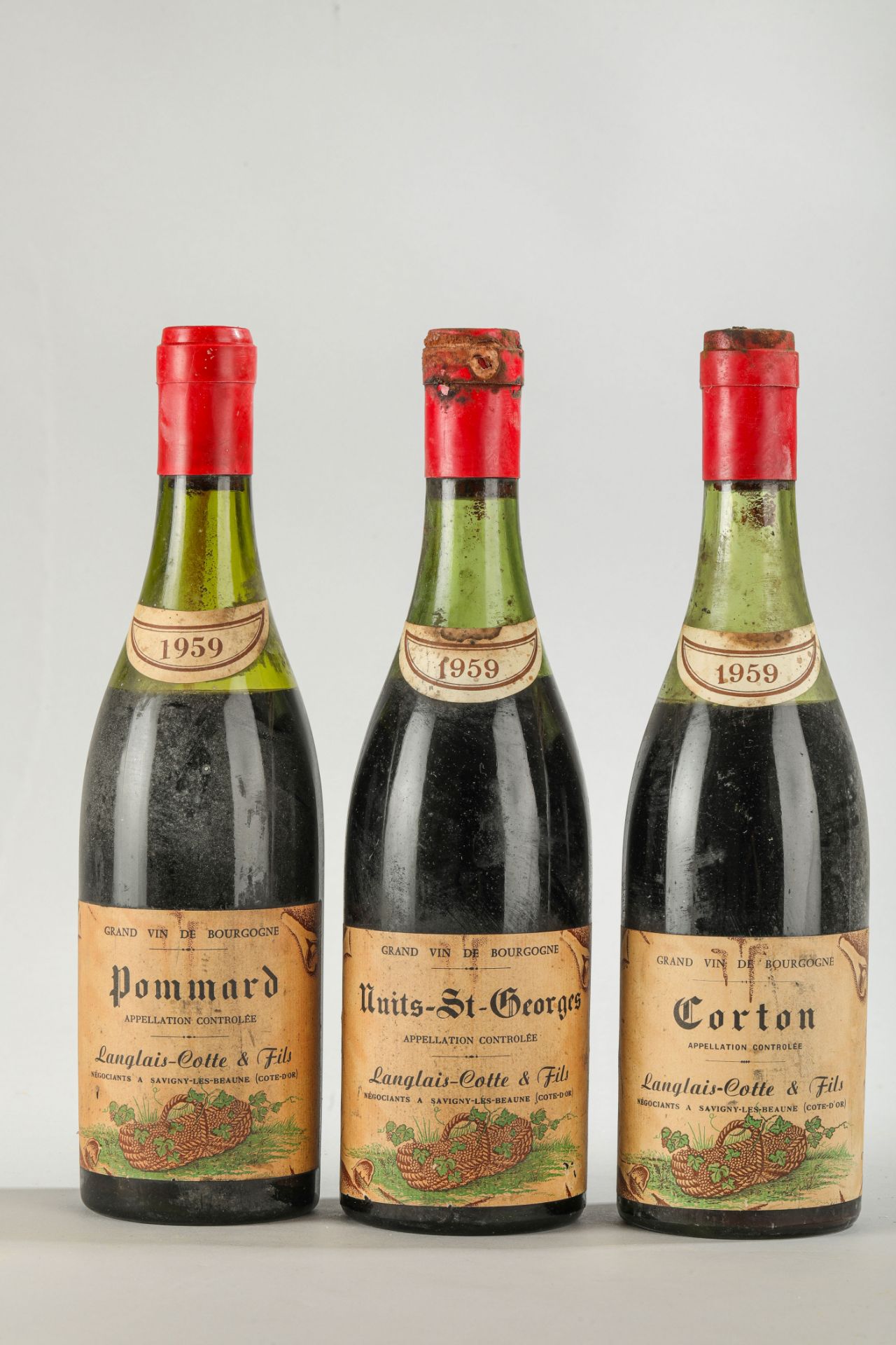 DOMAINE LANGLAIS COTTE ET FILS 1959 Négociants à Savigny les Beaune 3 bouteilles une CORTON 1959 Une