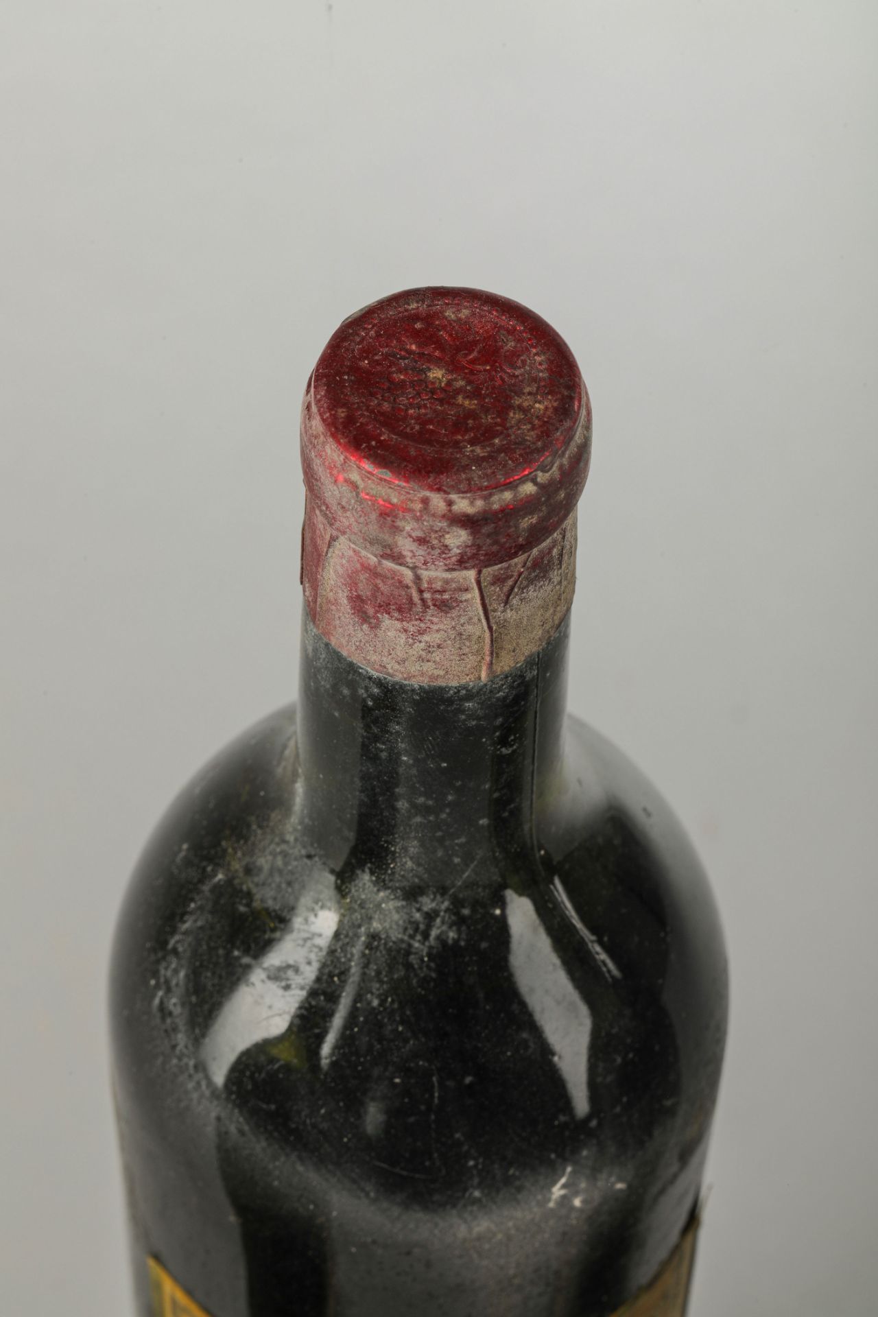 CHÂTEAU LES DEUX MOULINS 1955 3 bouteilles Haut Médoc - Image 3 of 3