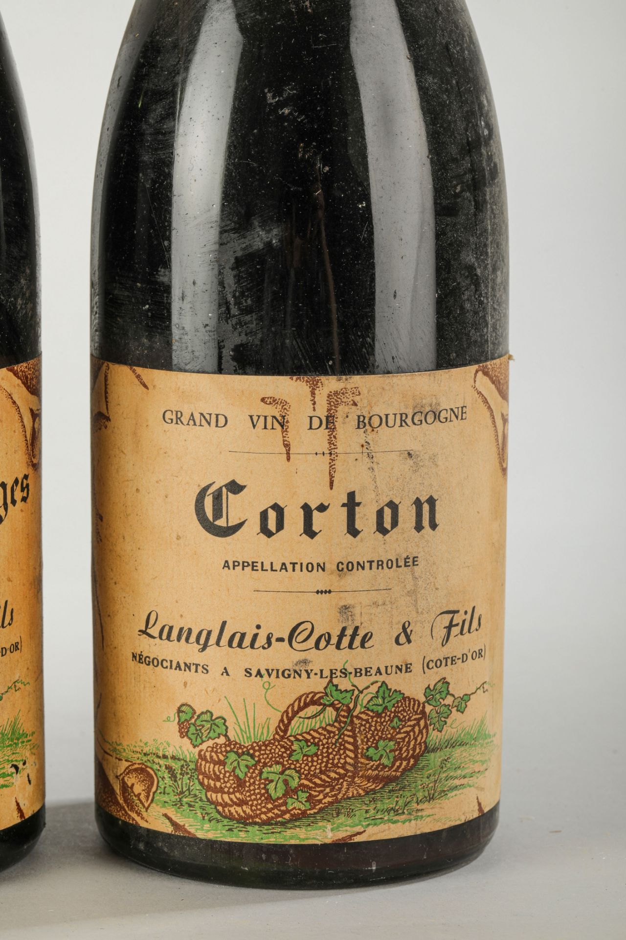 DOMAINE LANGLAIS COTTE ET FILS 1959 Négociants à Savigny les Beaune 3 bouteilles une CORTON 1959 Une - Image 4 of 4