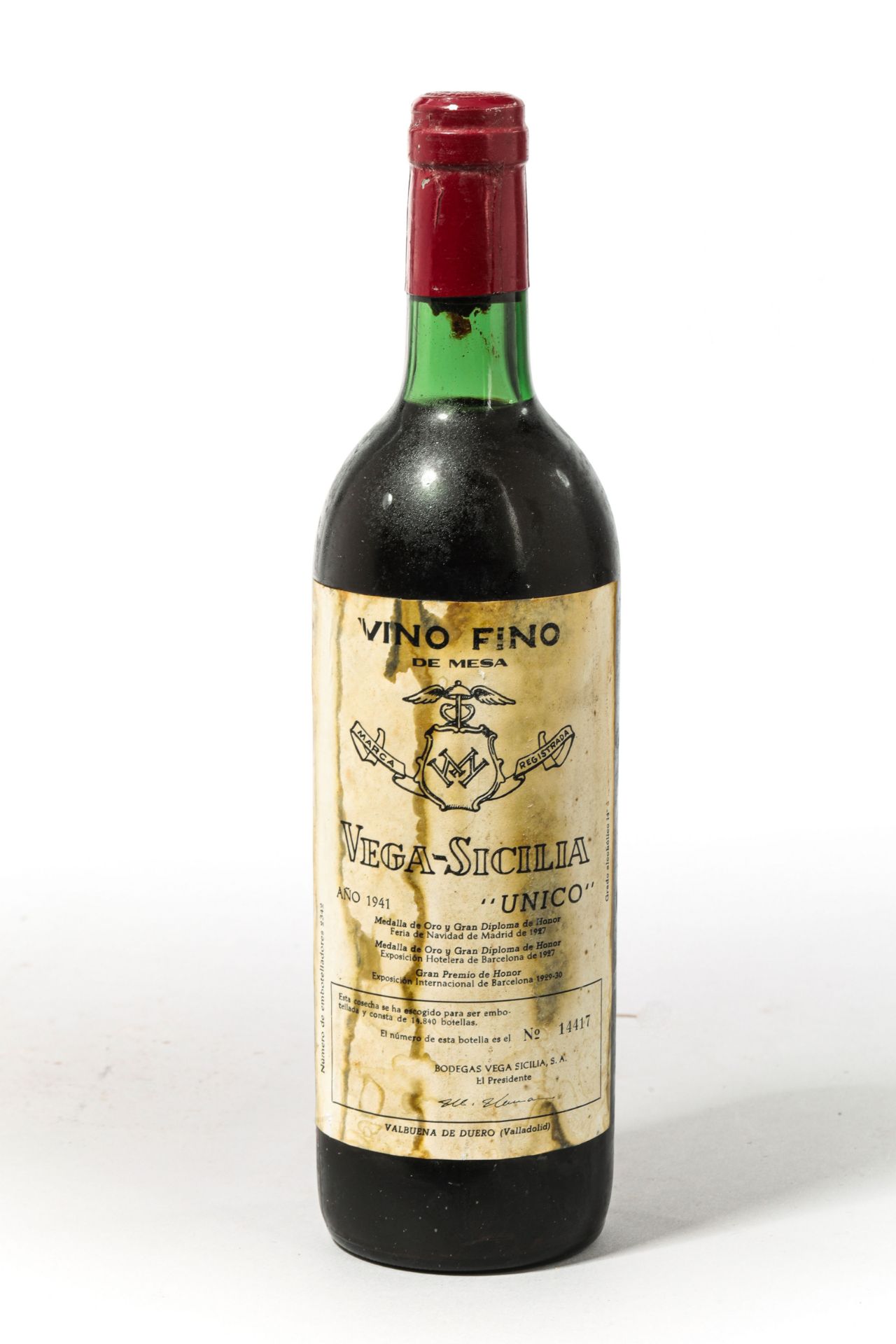 VEGA SICILIO UNICO Ribeira del Duero Bouteille N°14417 sur production de 14 840 bouteilles 1941