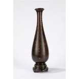 A bronze vase. Japan, Meiji period (1868-1912)
