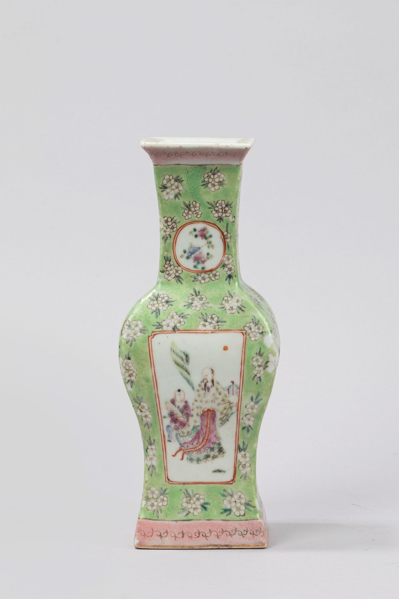 A small famille rose porcelain vase. China, late Qing dynasty