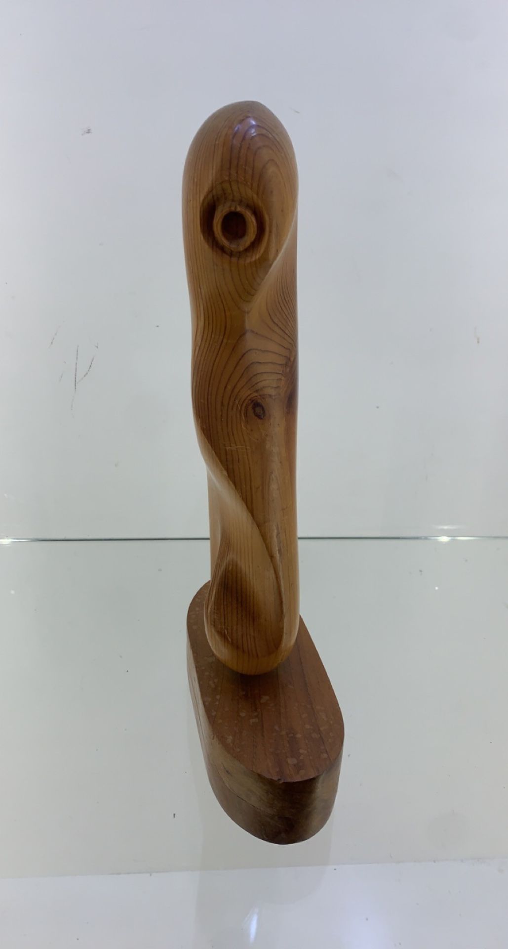 Abstract wooden carved figurine pieces - Image 2 of 2