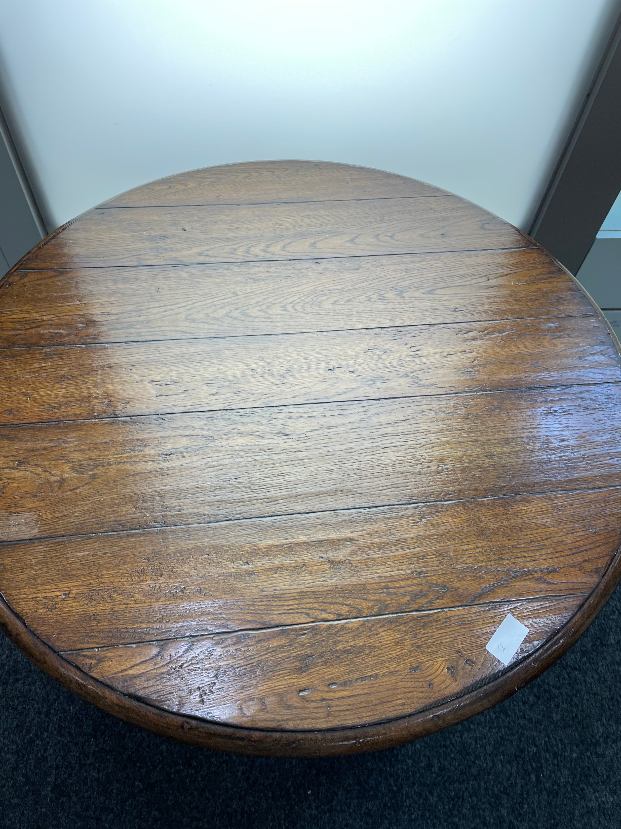 Round oak table - Image 4 of 4