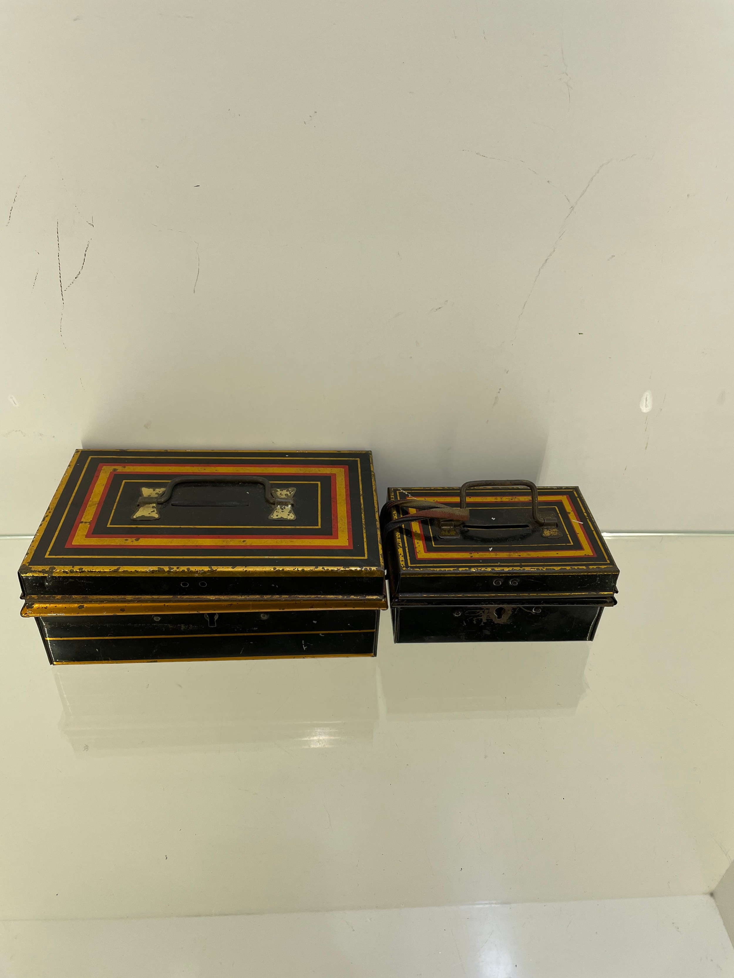 2 Metal money boxes - Bild 2 aus 2