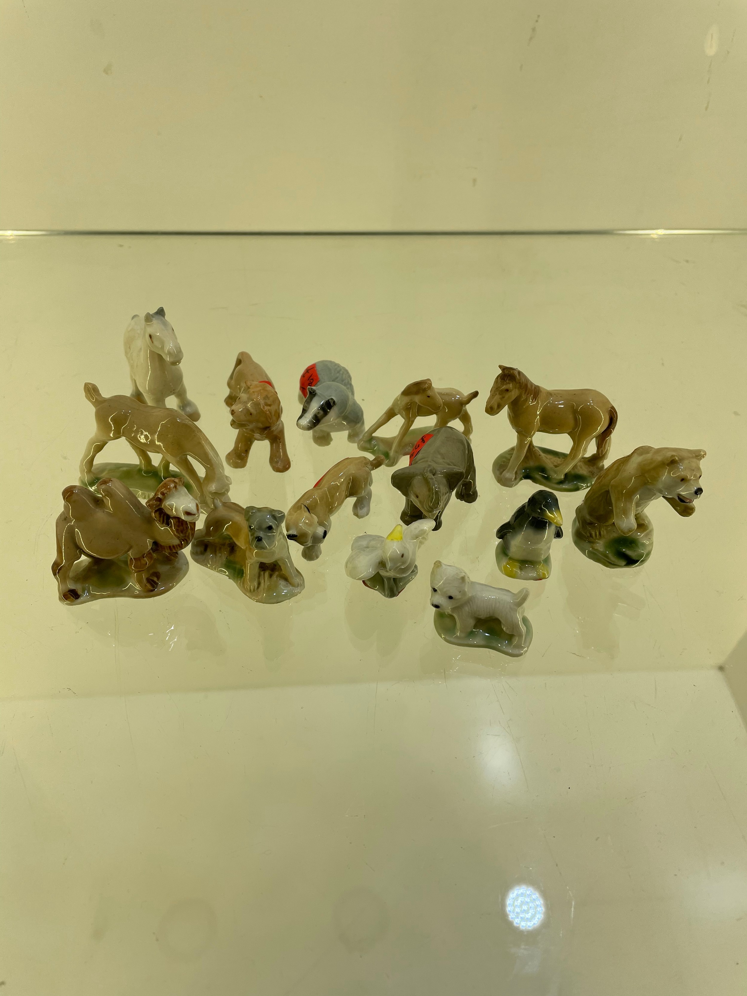 14 third generation wade figurines