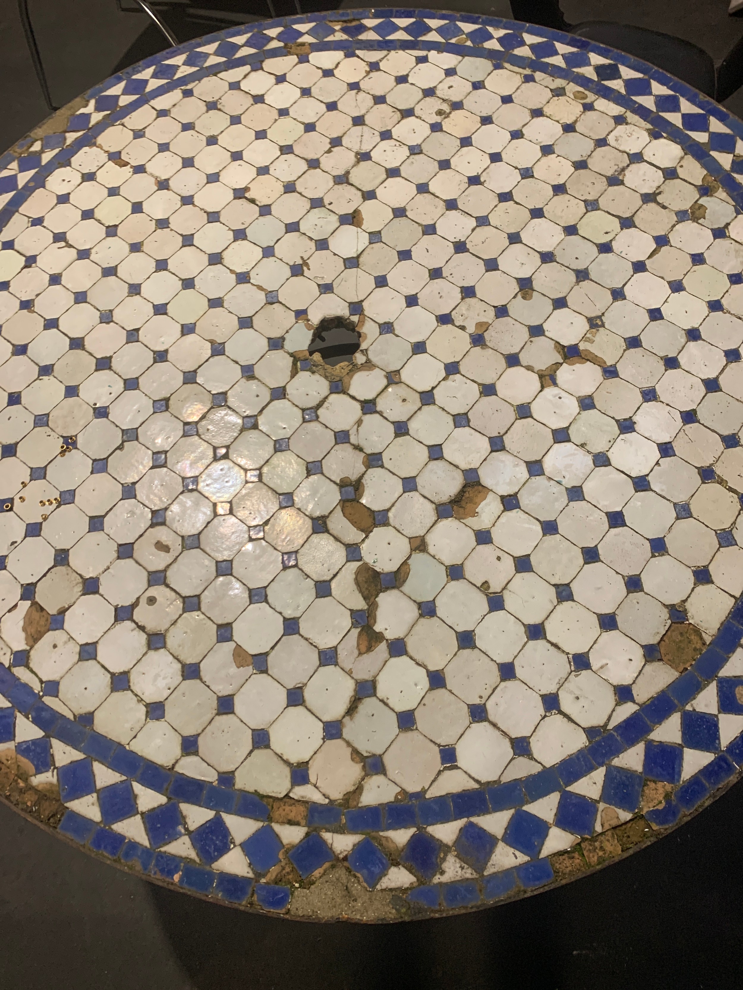 Mosaic table with metal base