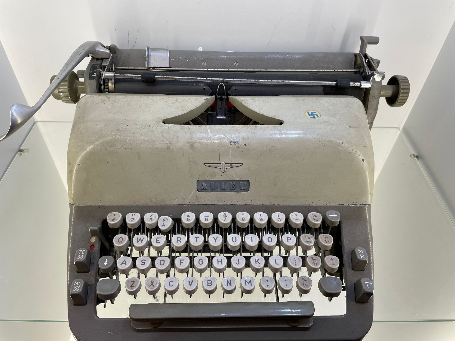 1960,s German Adler type writer with Nazi sticker to top - Image 3 of 5