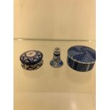 MIXED LOT OF 3 BLUE & WHITE BONE CHINA,1 SIGNED. MINT.