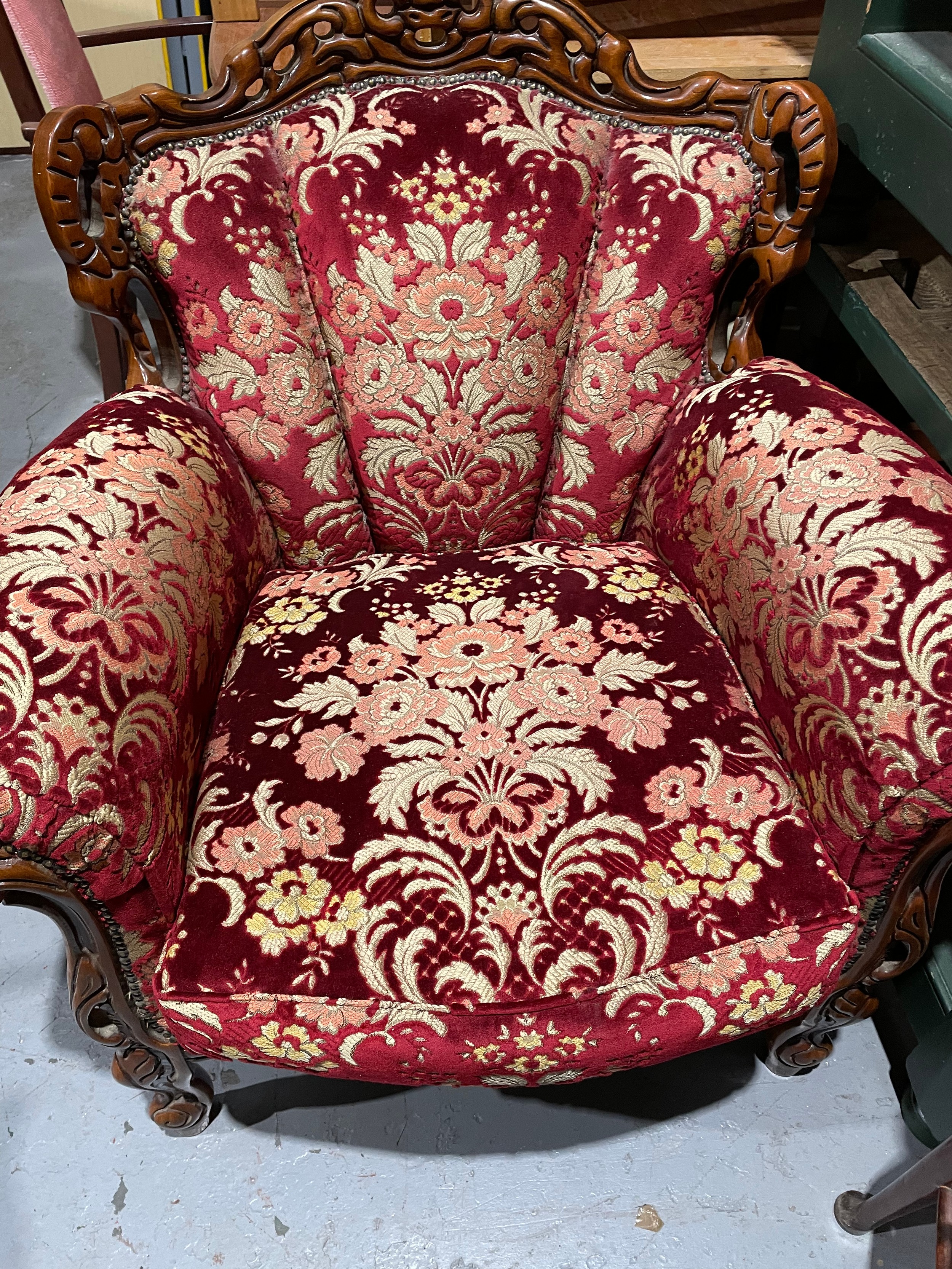 3 piece carved front room sofa set with red floral pattern - Image 3 of 3