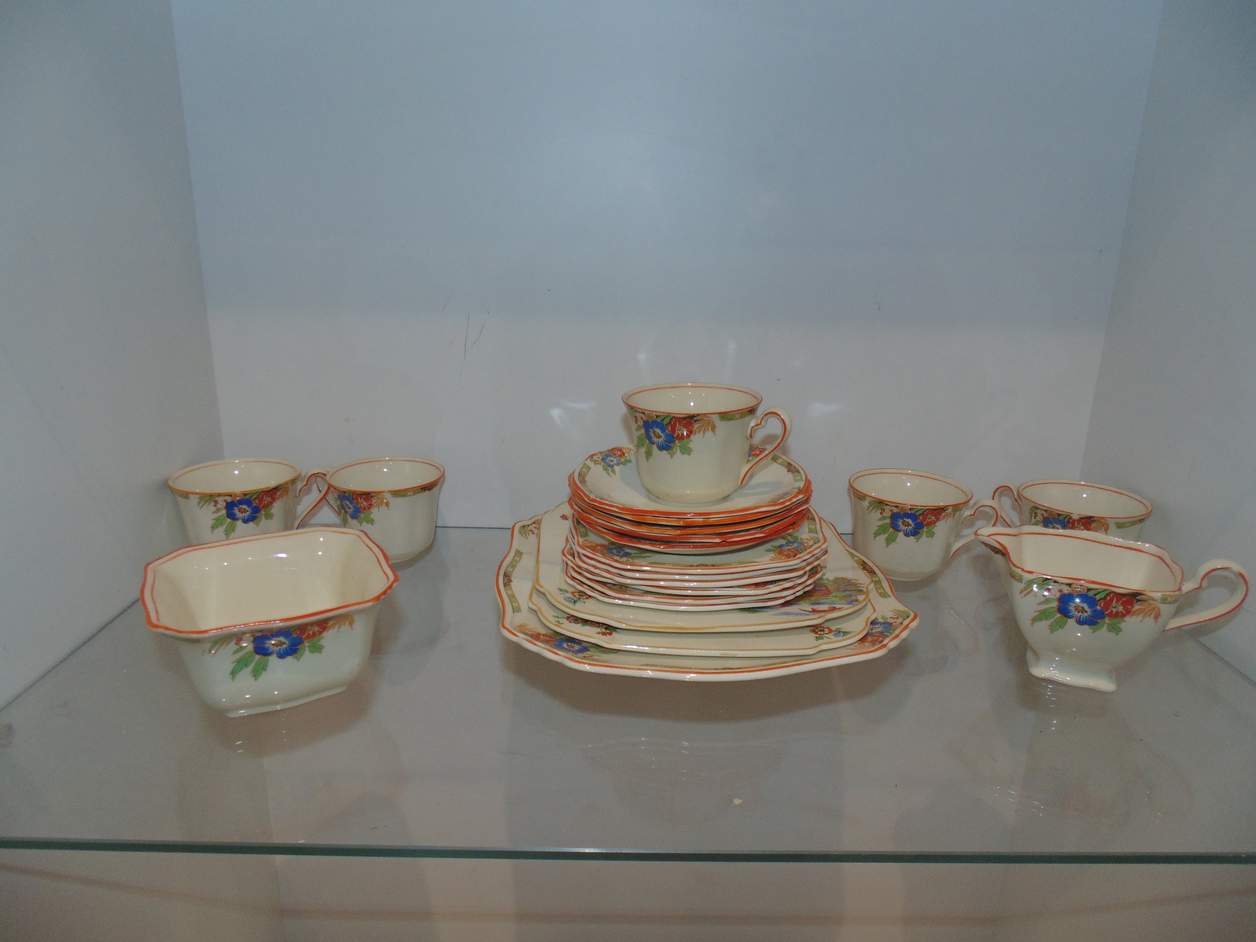 Alfred meakin dinner and tea service set - Image 2 of 3