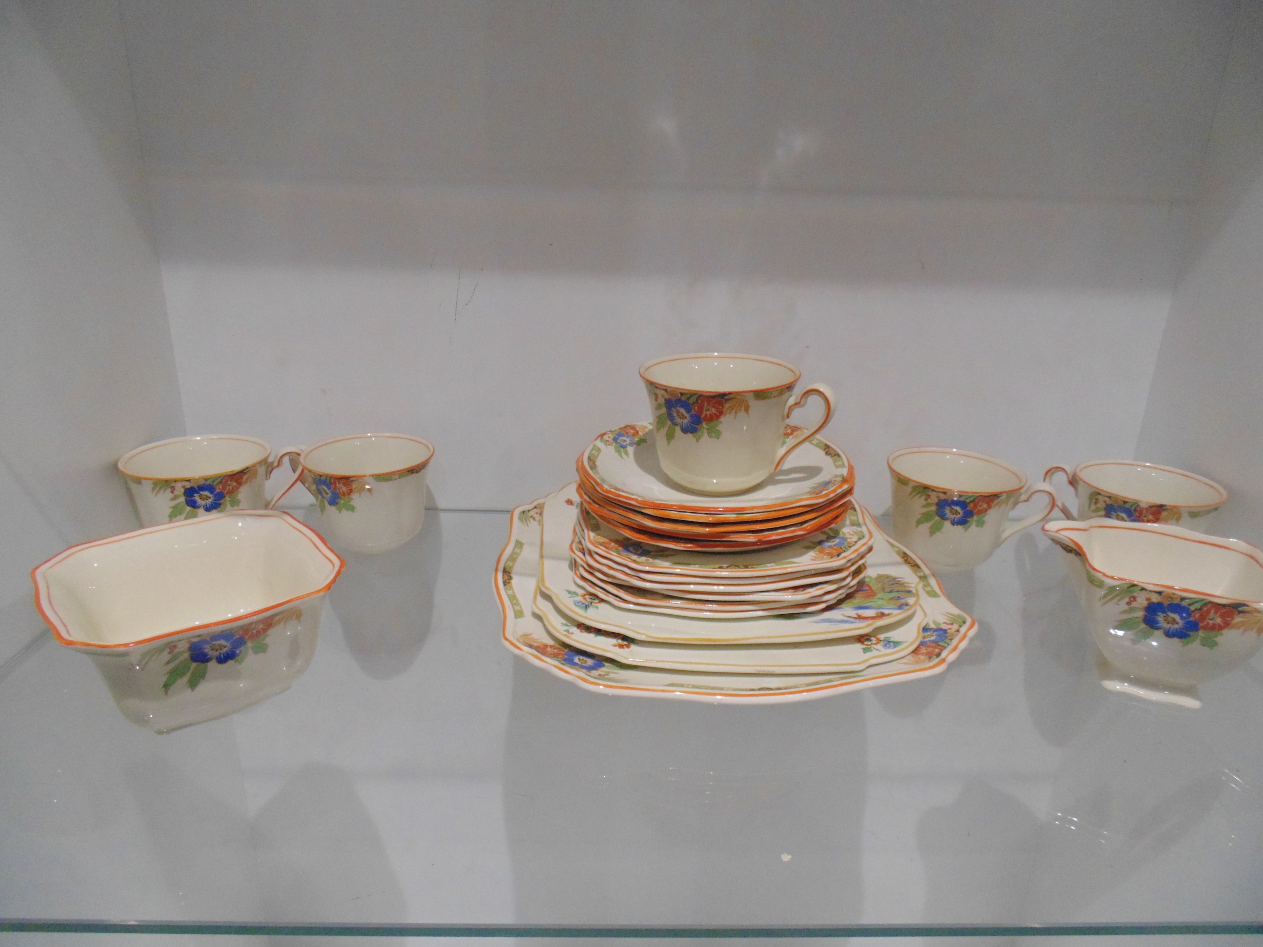 Alfred meakin dinner and tea service set - Image 3 of 3