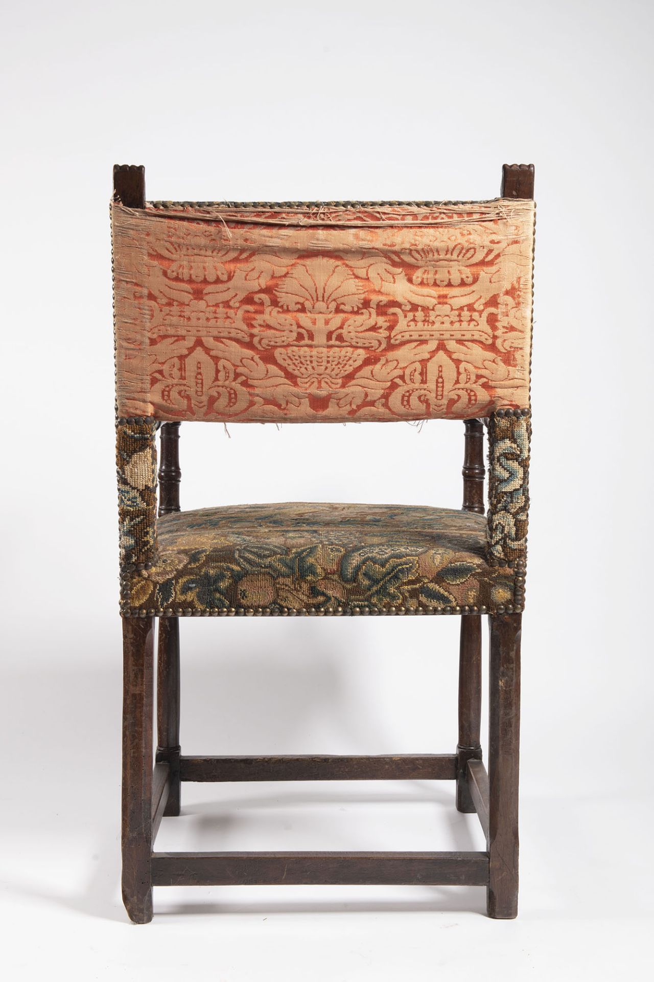 Chair with Arms in Walnut, 17th century - Image 3 of 3