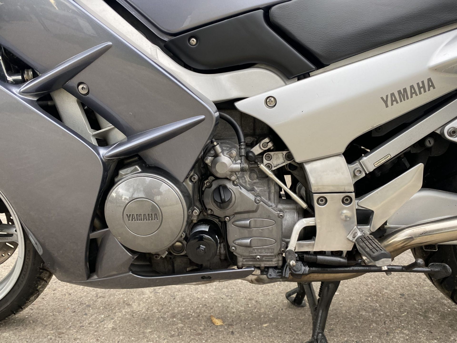 Yamaha FJR1300 - Image 18 of 27