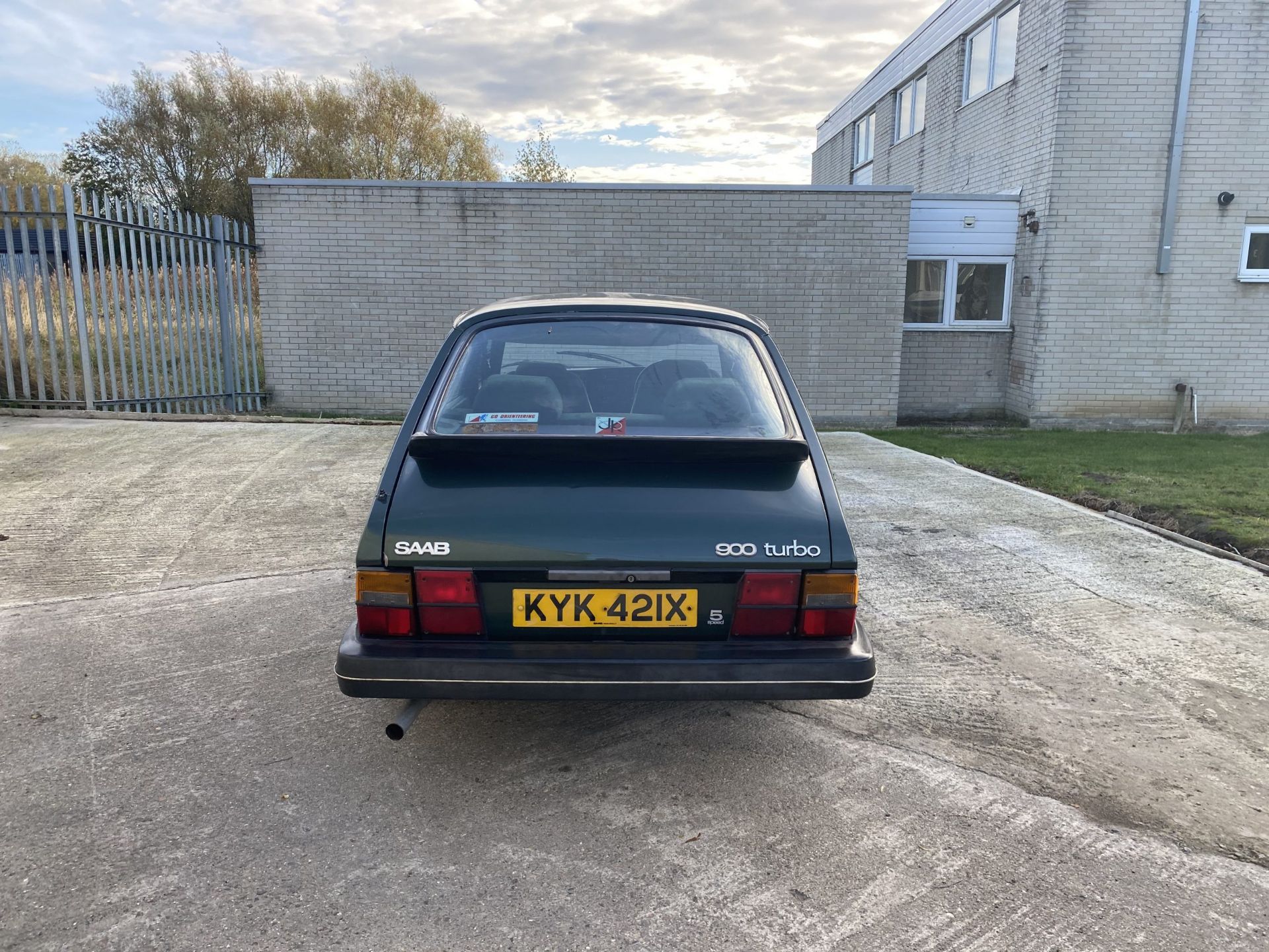 Saab 900 Turbo - Image 8 of 29