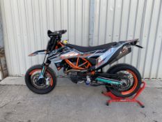 KTM SMC-R