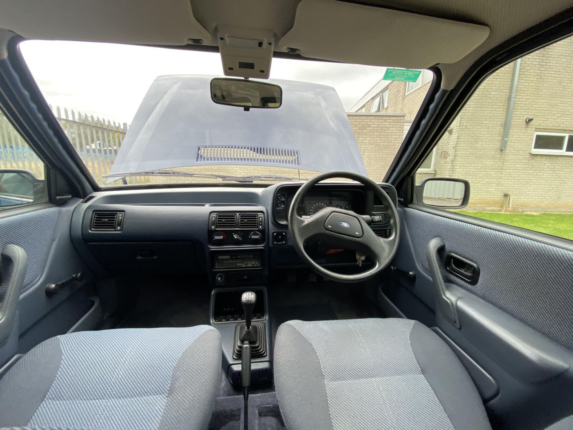 Ford Orion 1.6 GL - Image 33 of 42