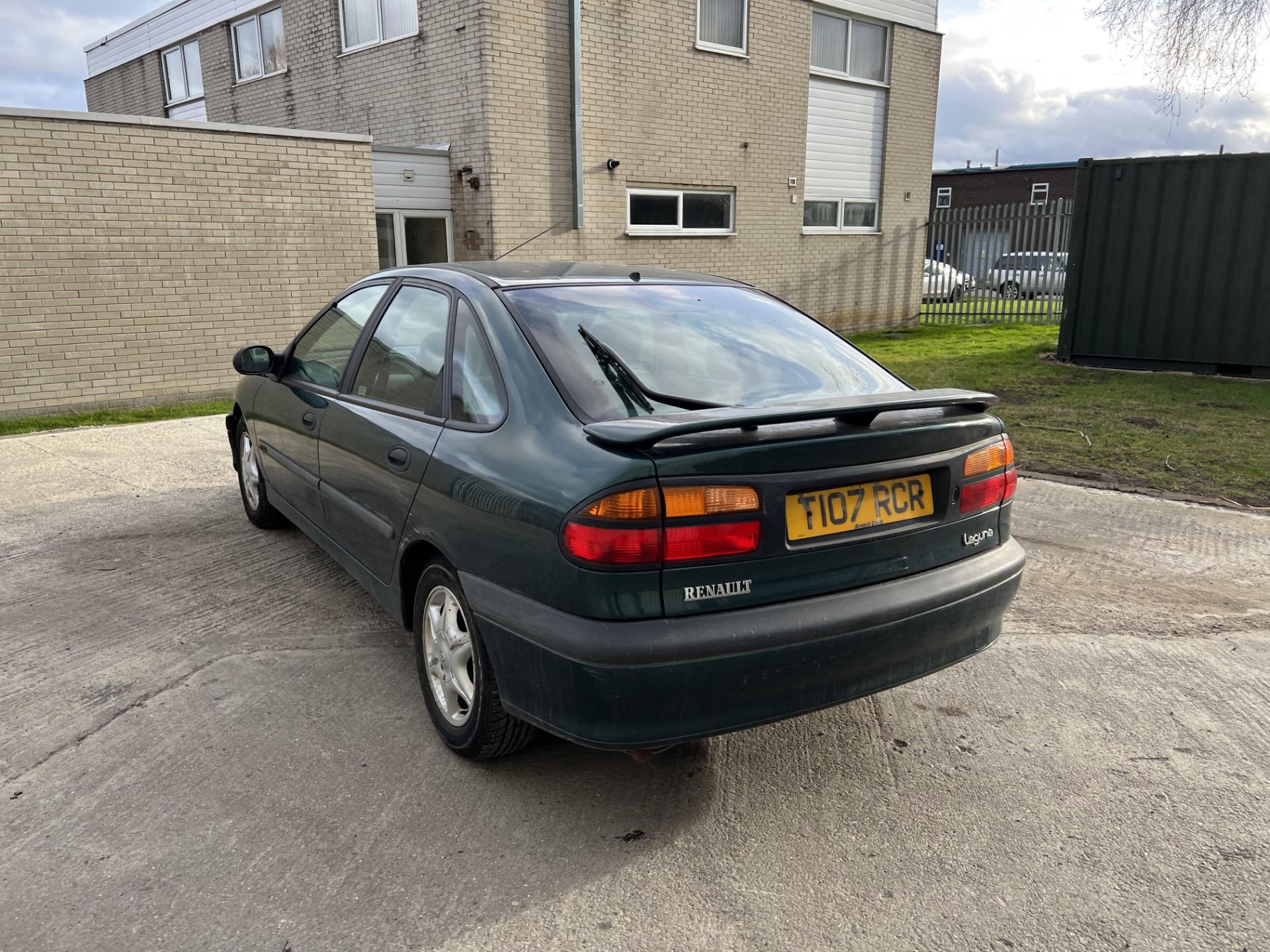 Renault Laguna RT Sport - Image 9 of 24