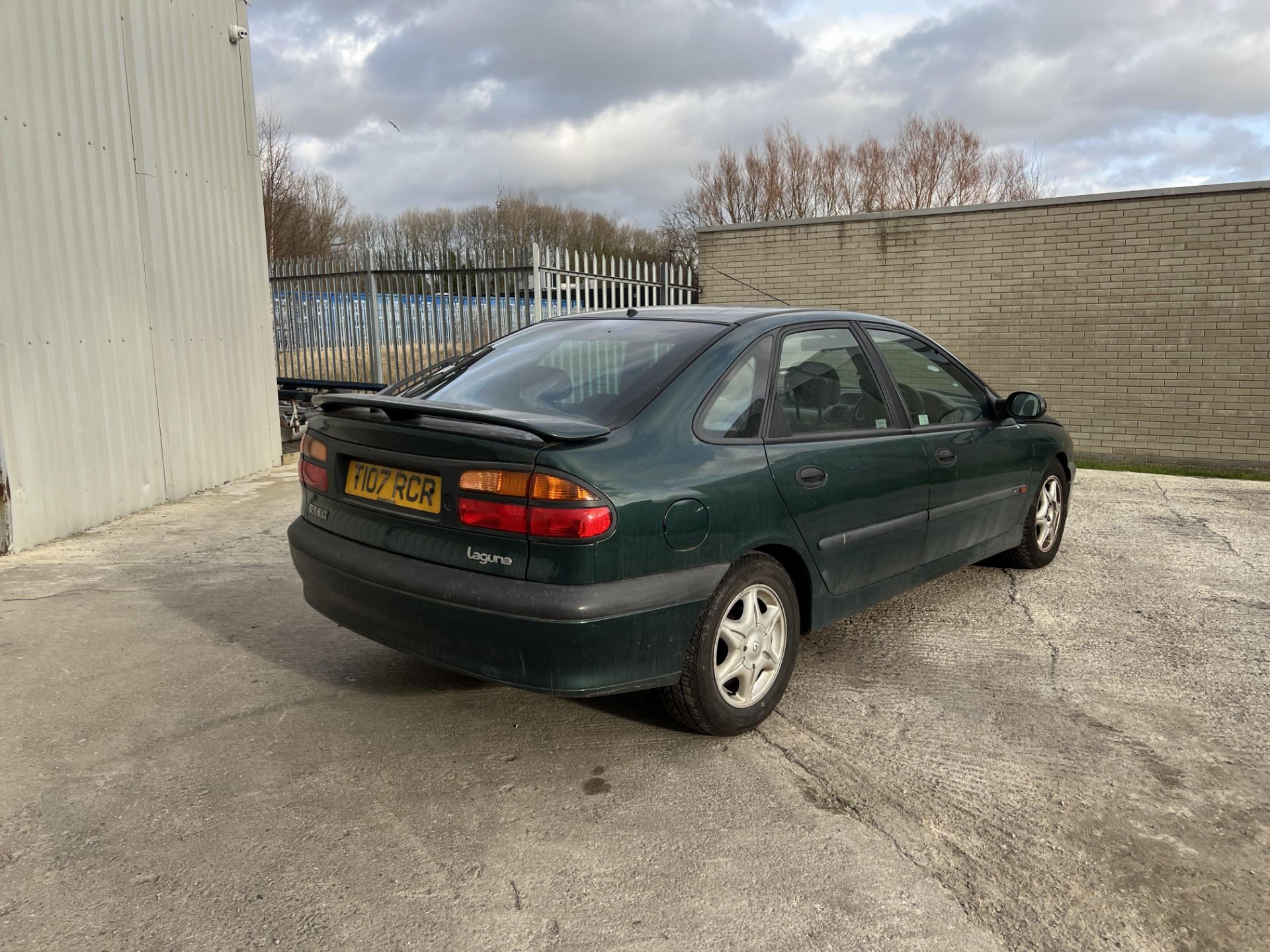 Renault Laguna RT Sport - Image 11 of 24