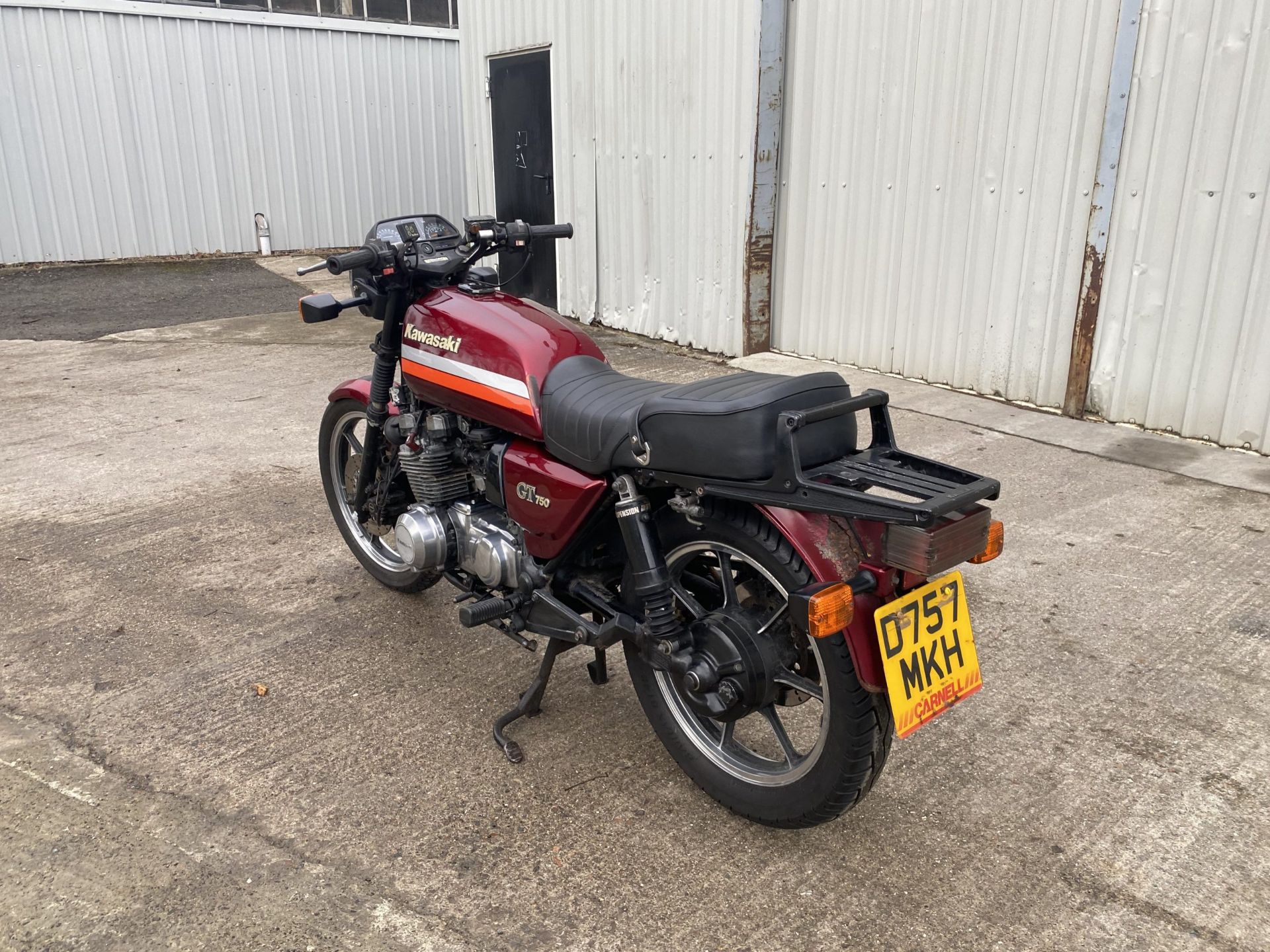 Kawasaki GT750 - Image 11 of 29