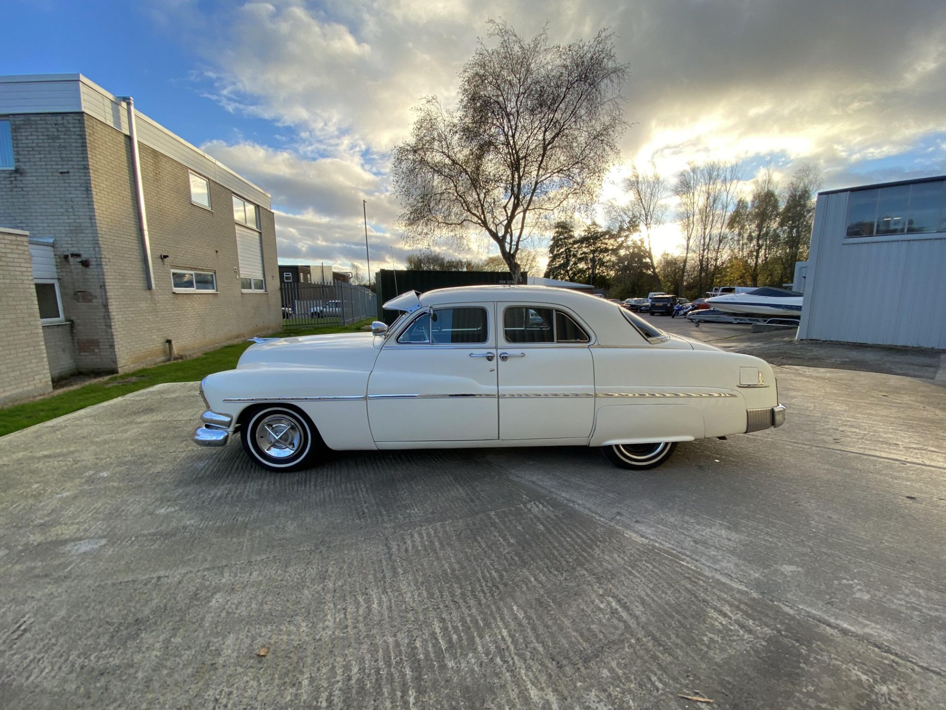 Mercury Sedan - Image 11 of 58