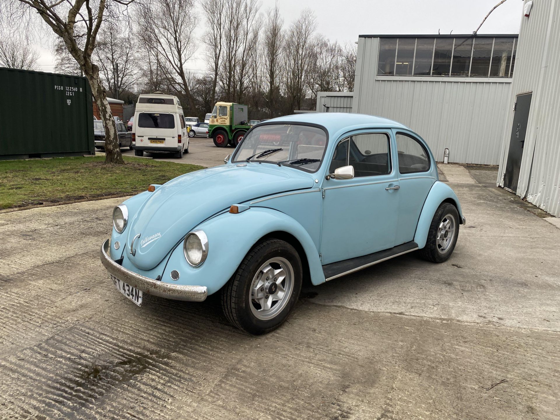 Volkswagen Beetle - Image 10 of 31