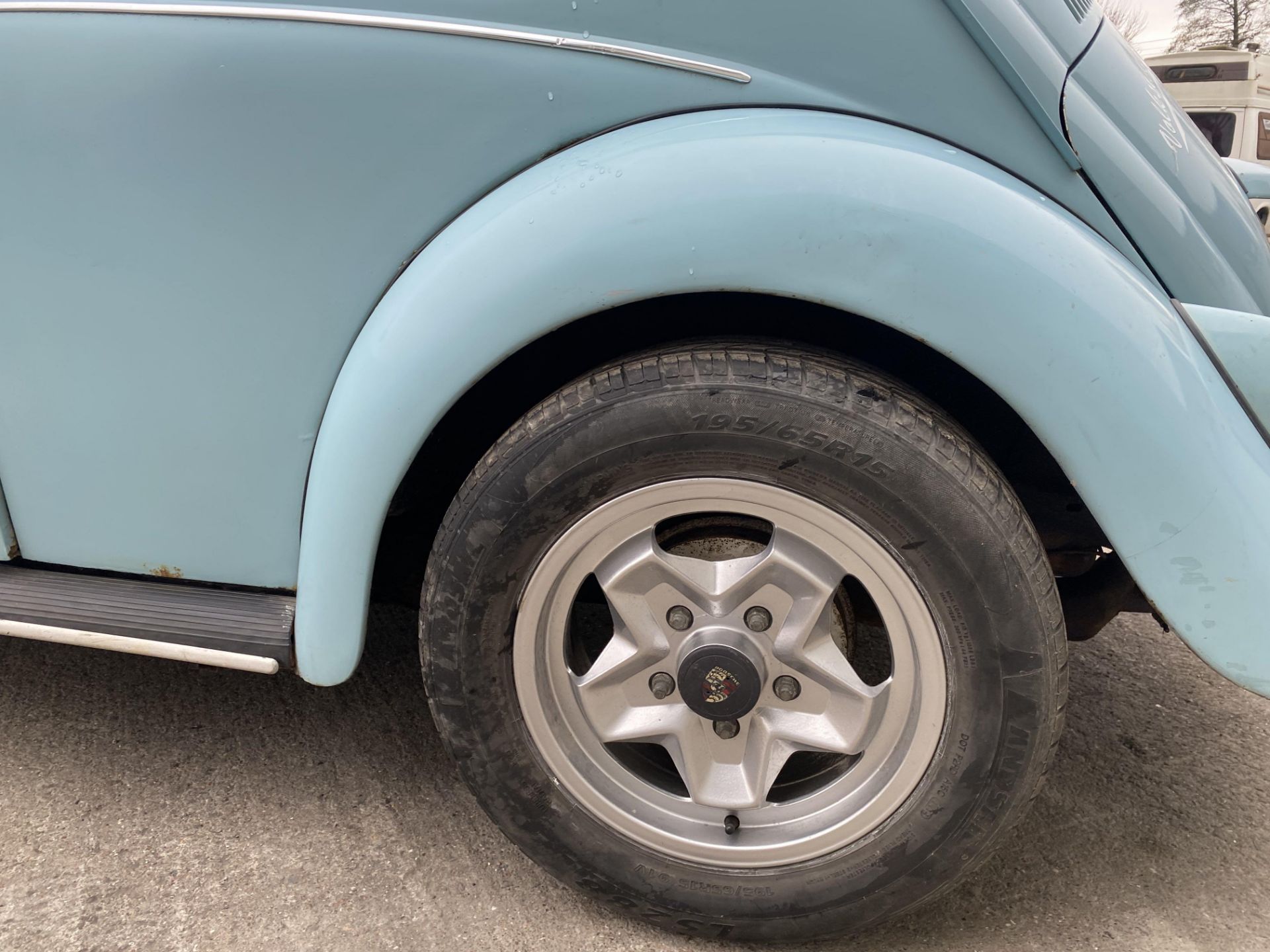 Volkswagen Beetle - Image 14 of 31