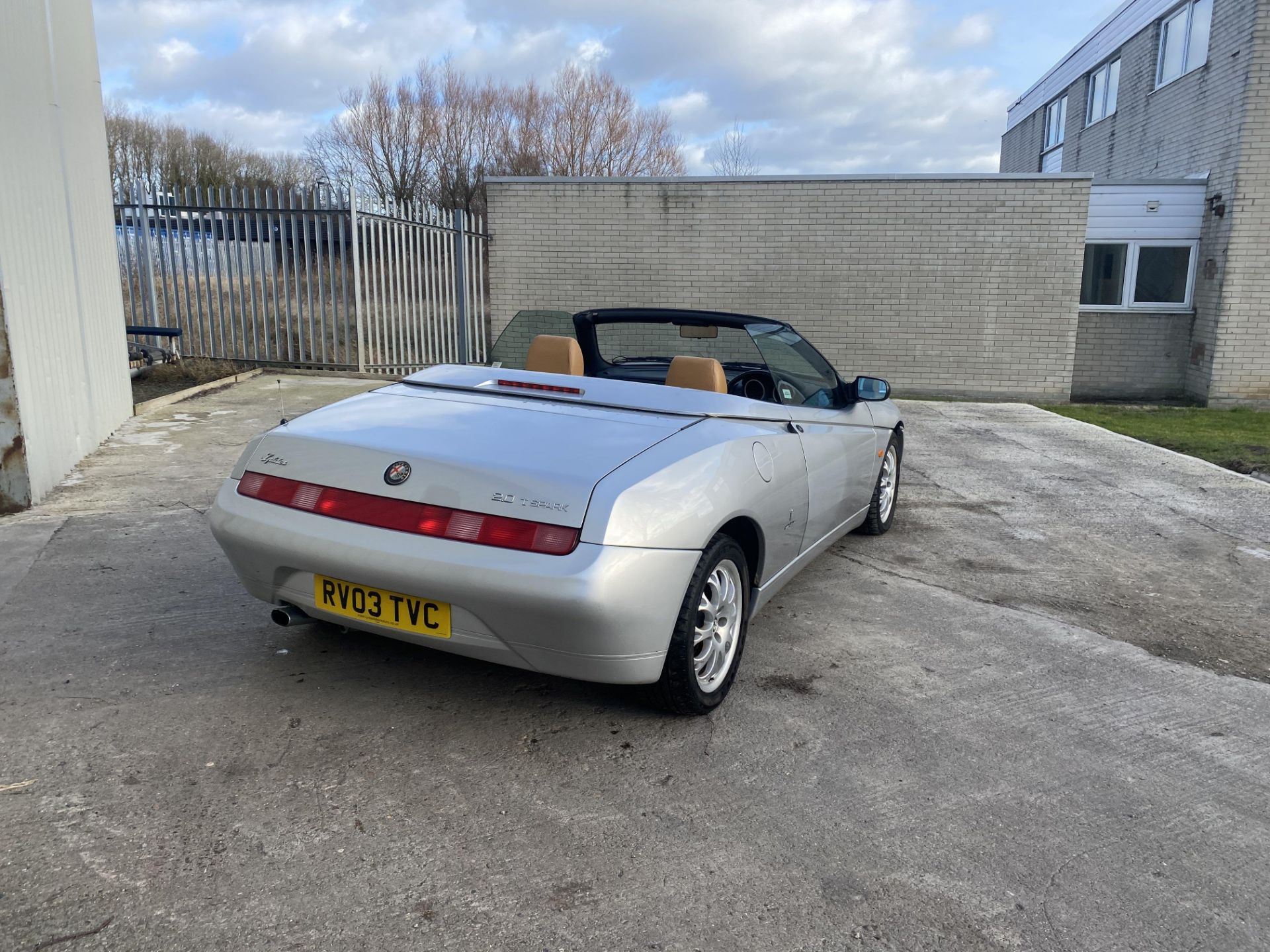 Alfa Spider - Image 5 of 33