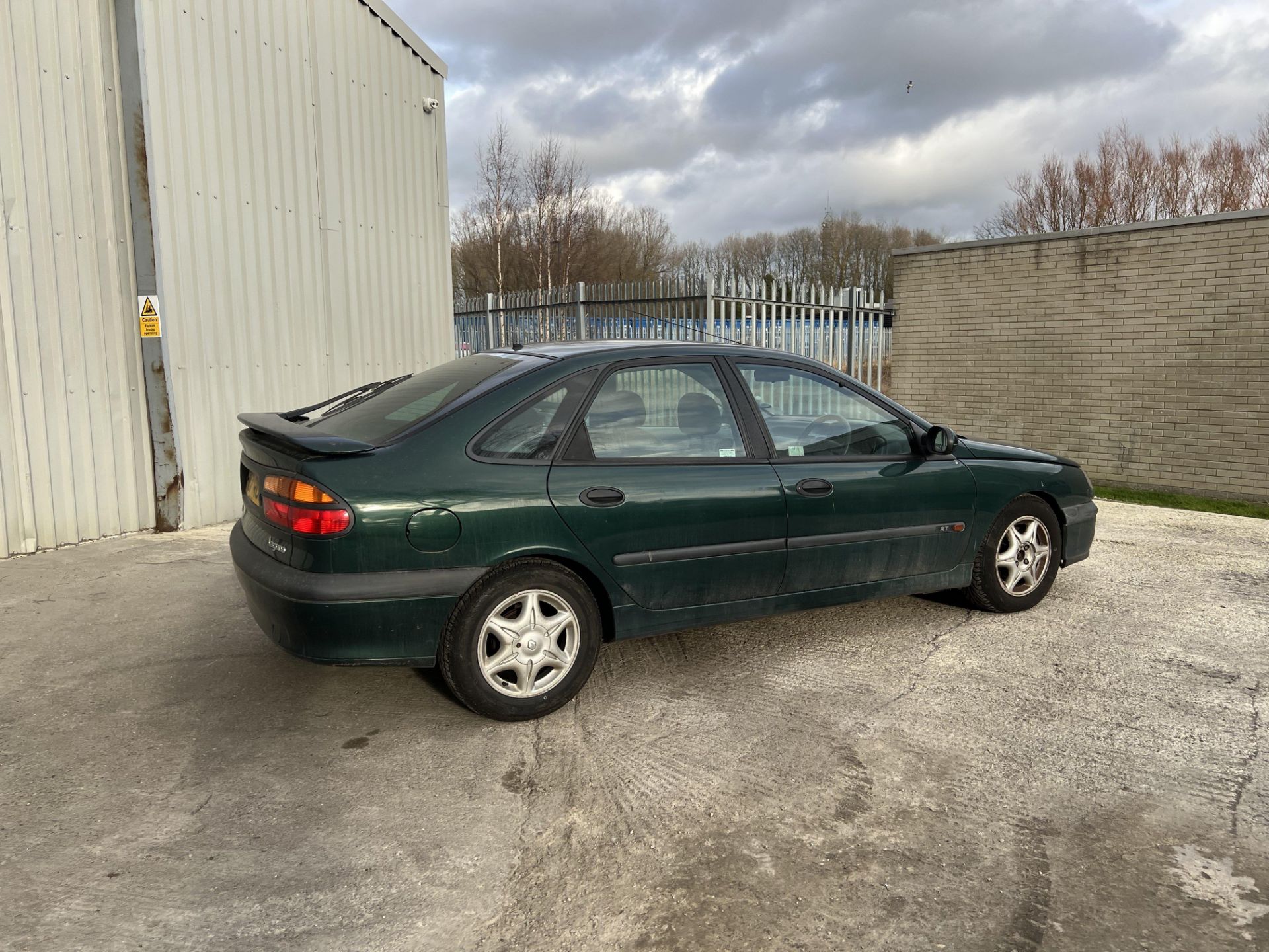 Renault Laguna RT Sport - Image 12 of 24