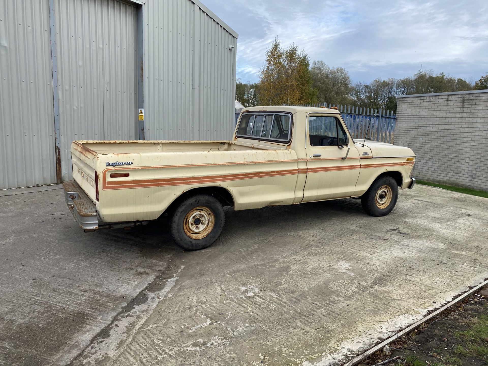 Ford F100 Custom - Image 7 of 40