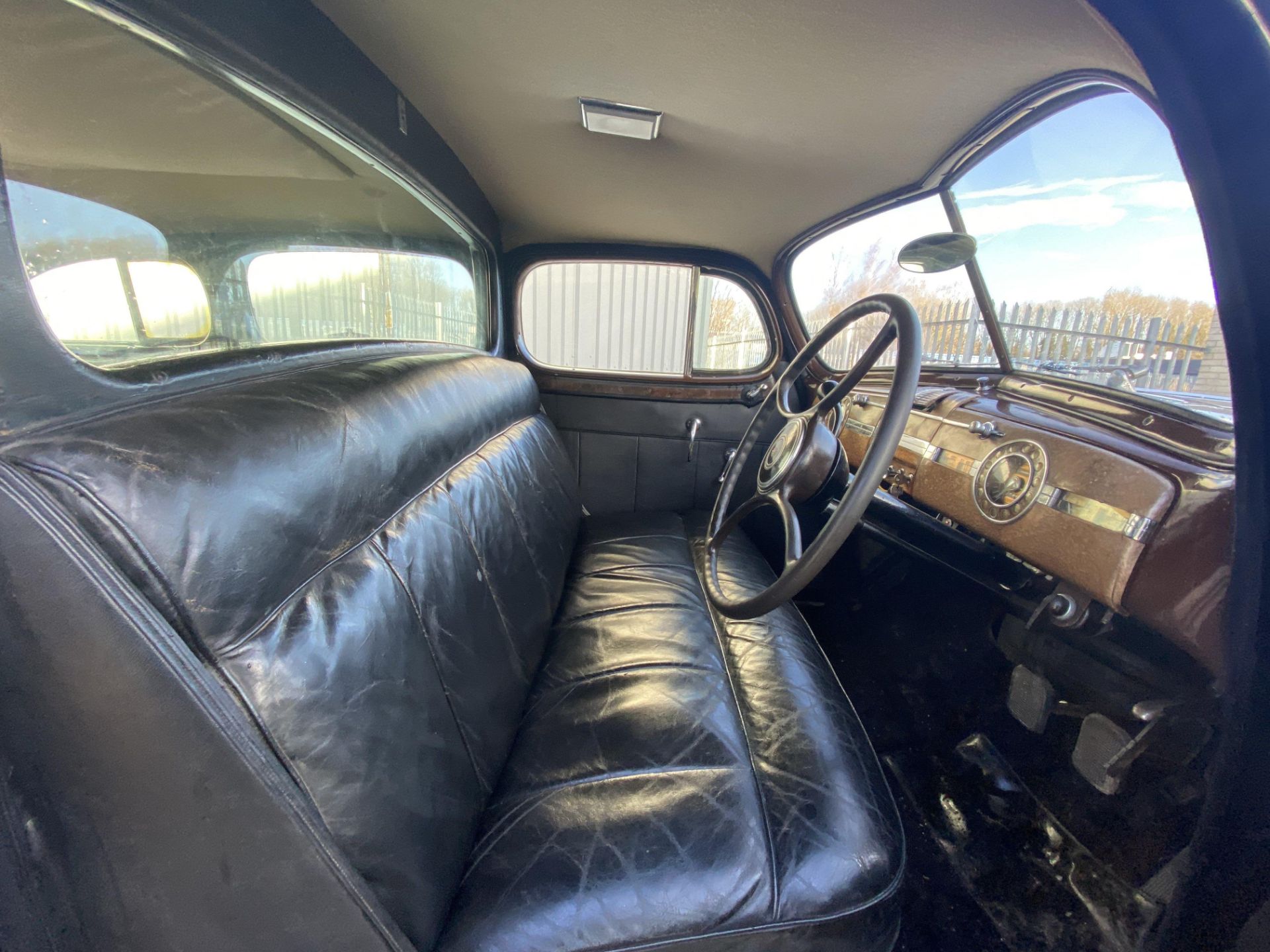 Packard Super Eight Touring Limousine - Image 24 of 34