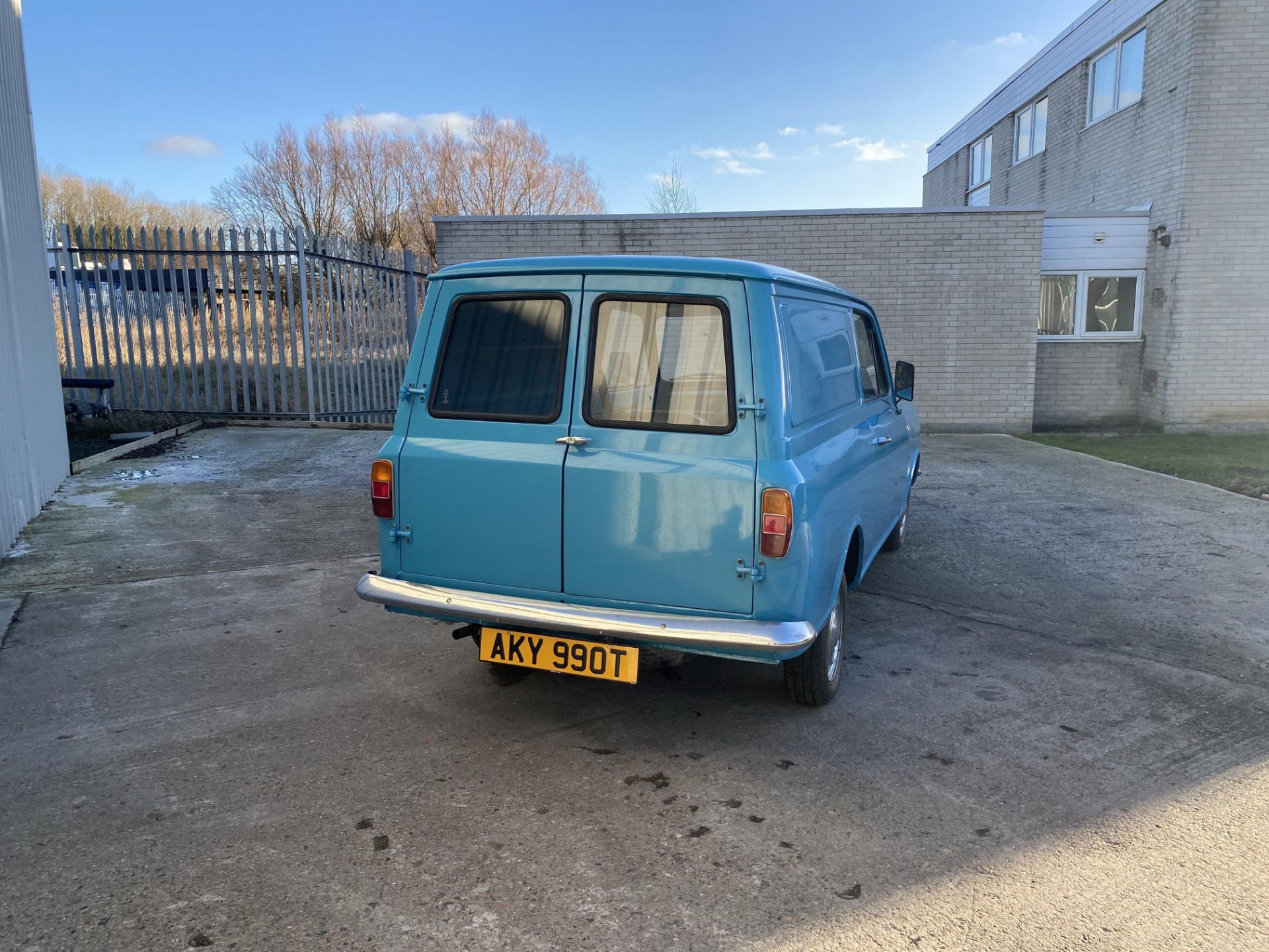 Bedford HA 110 Van - Image 9 of 42