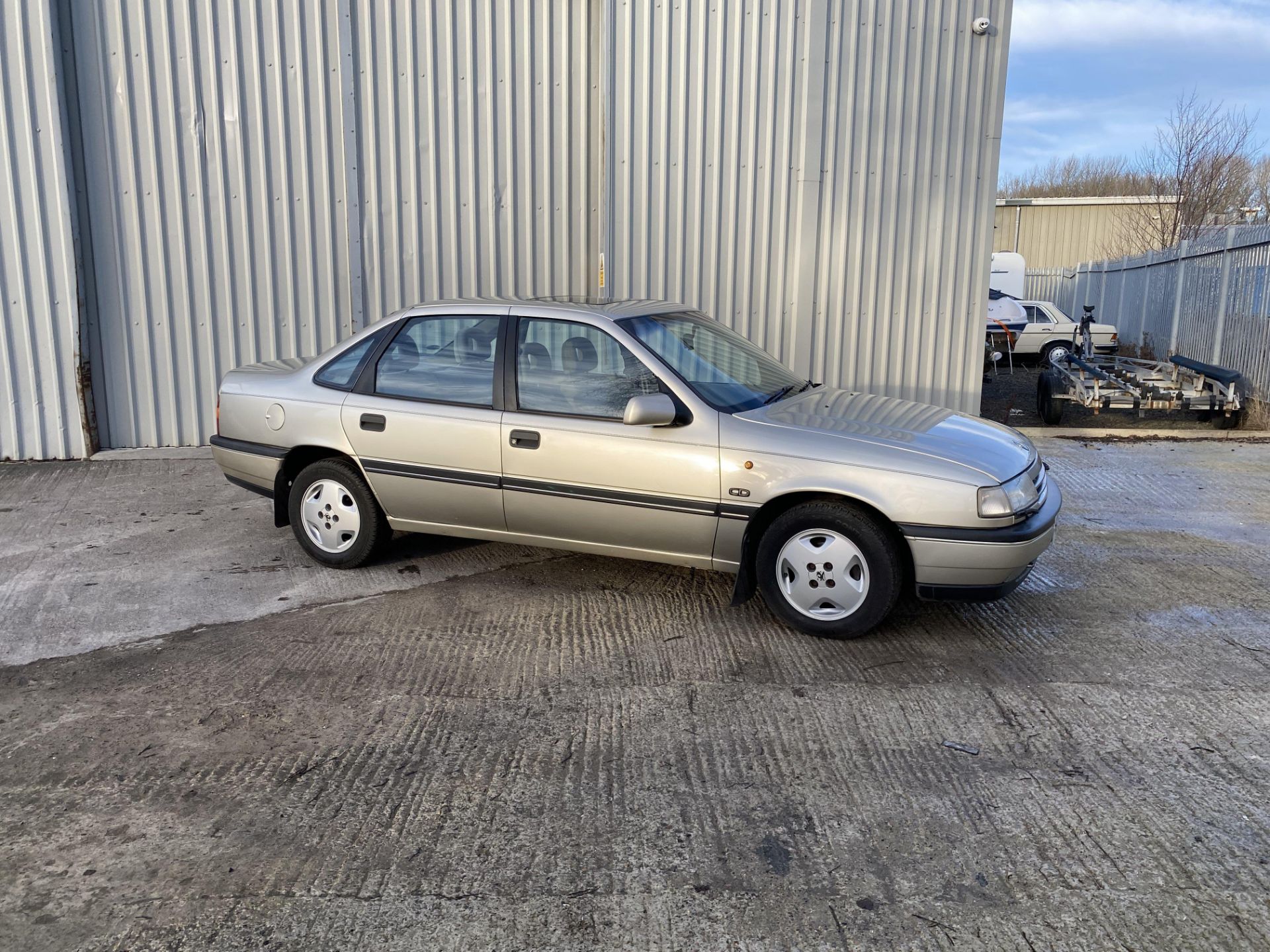 Vauxhall Cavalier - Image 2 of 32