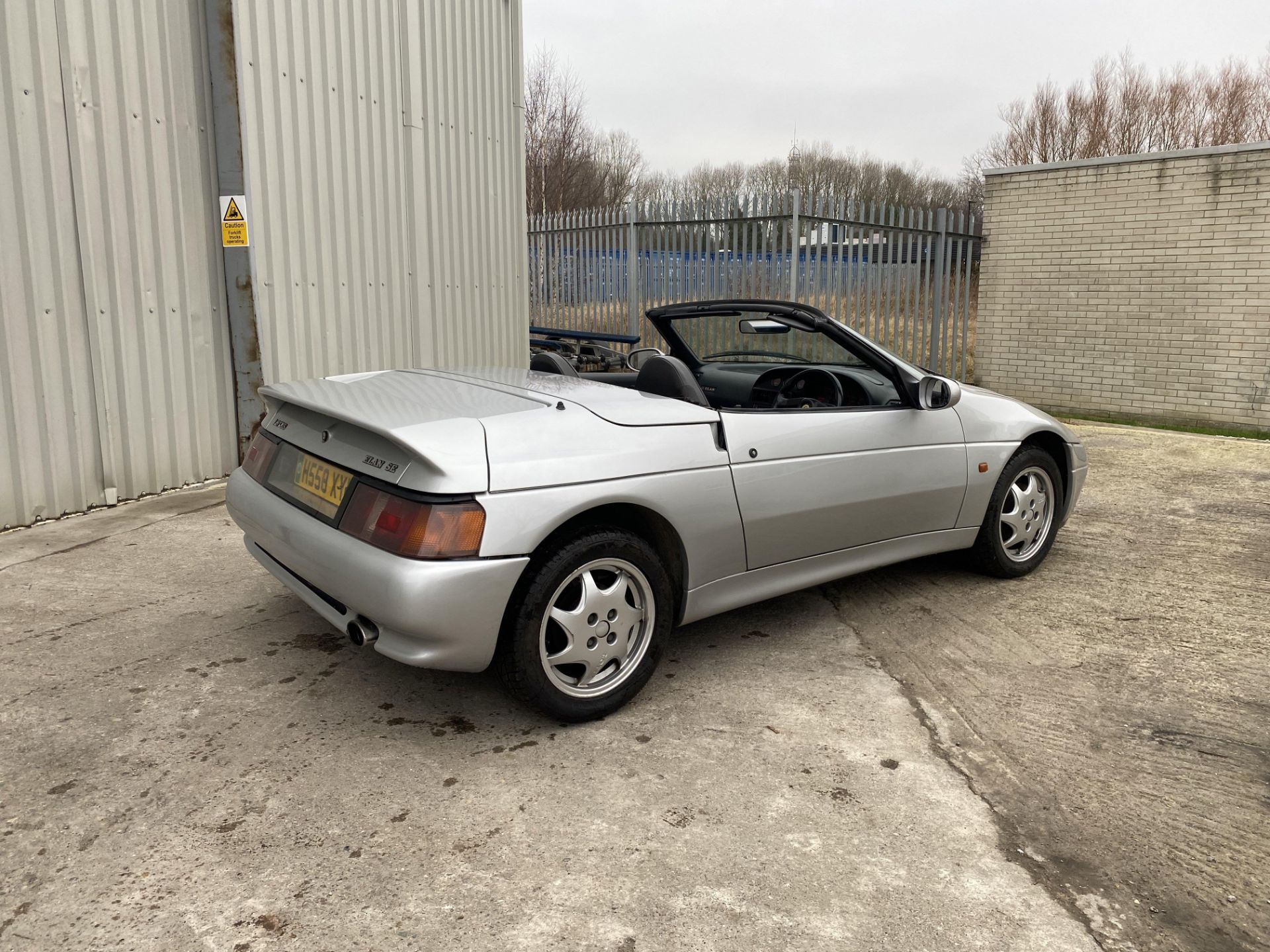 Lotus Elan - Image 4 of 38