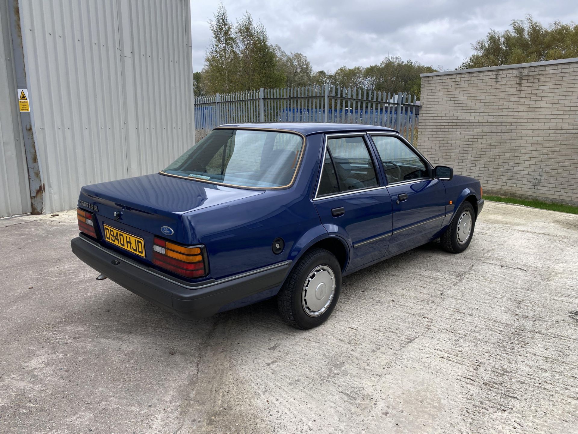 Ford Orion 1.6 GL - Image 3 of 42