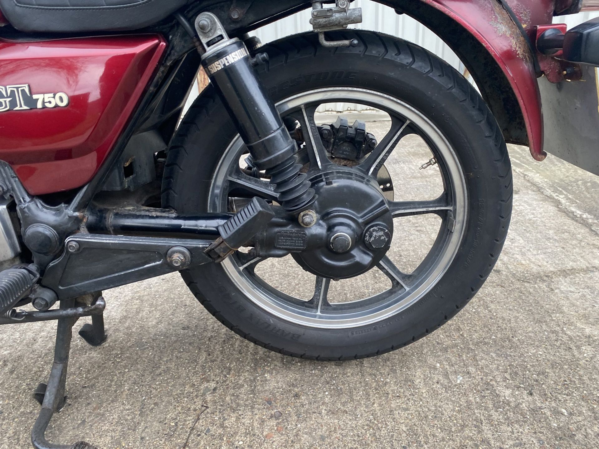 Kawasaki GT750 - Image 13 of 29