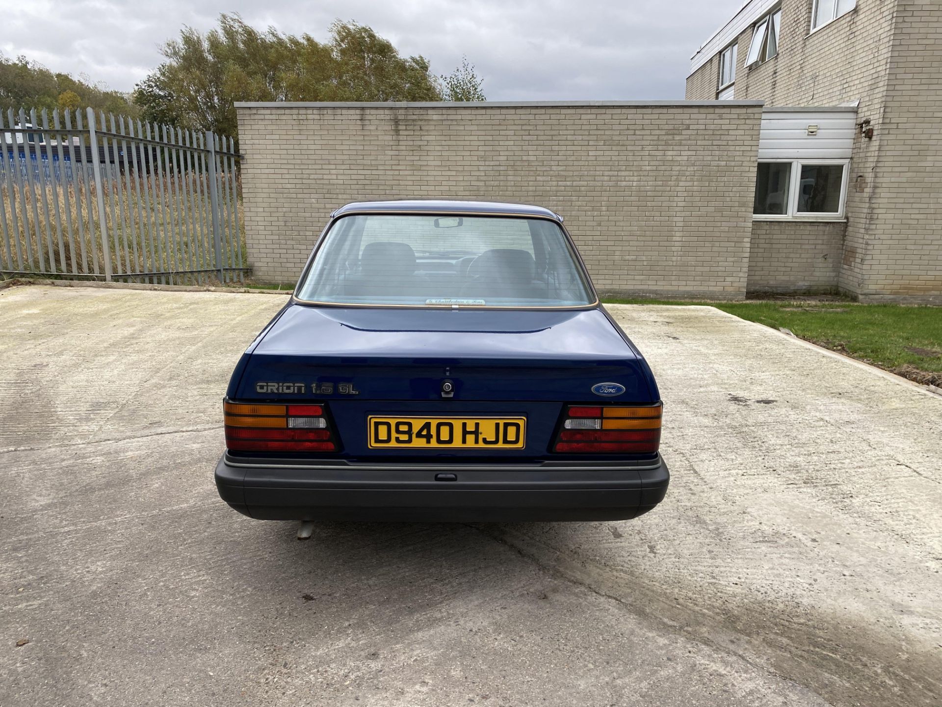 Ford Orion 1.6 GL - Image 5 of 42