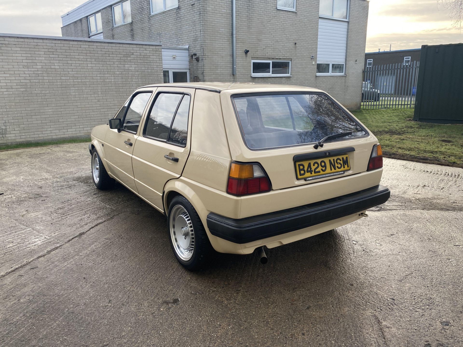 Volkswagen Golf - Image 7 of 44