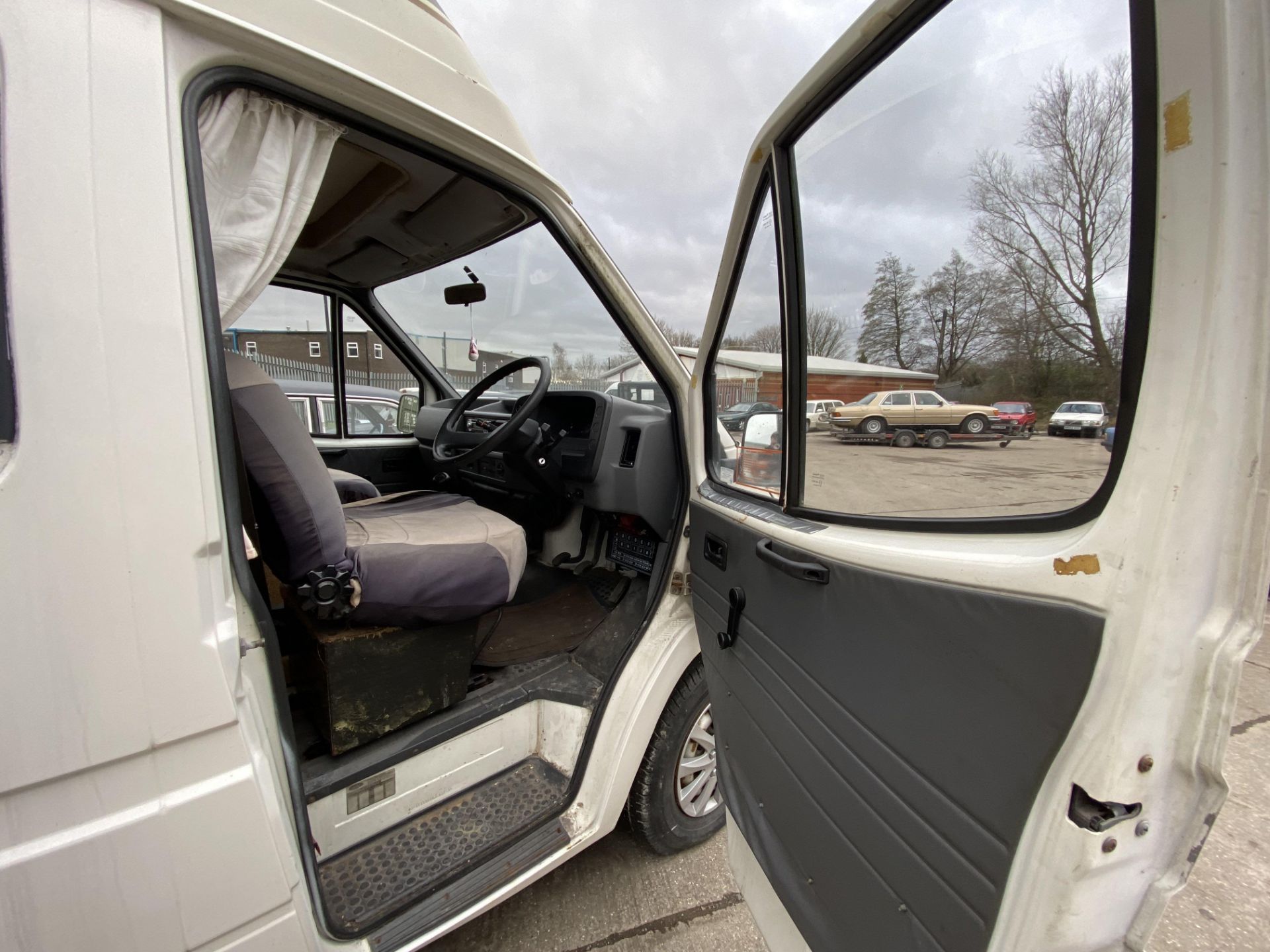 Ford Transit Camper - Image 15 of 25