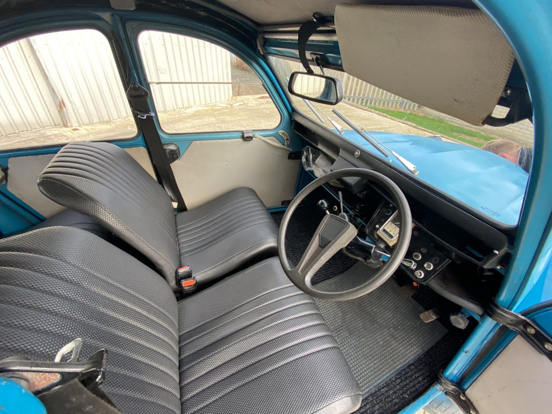 Citroen 2CV - Image 19 of 27