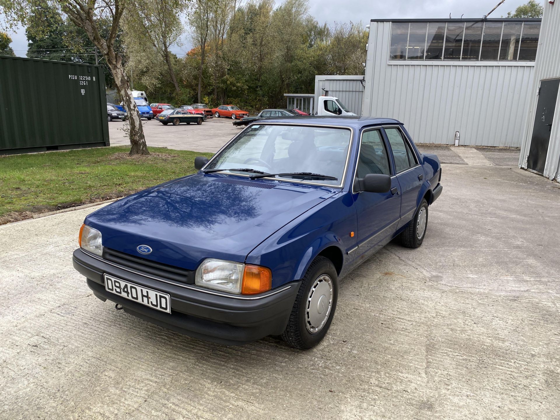 Ford Orion 1.6 GL - Image 9 of 42
