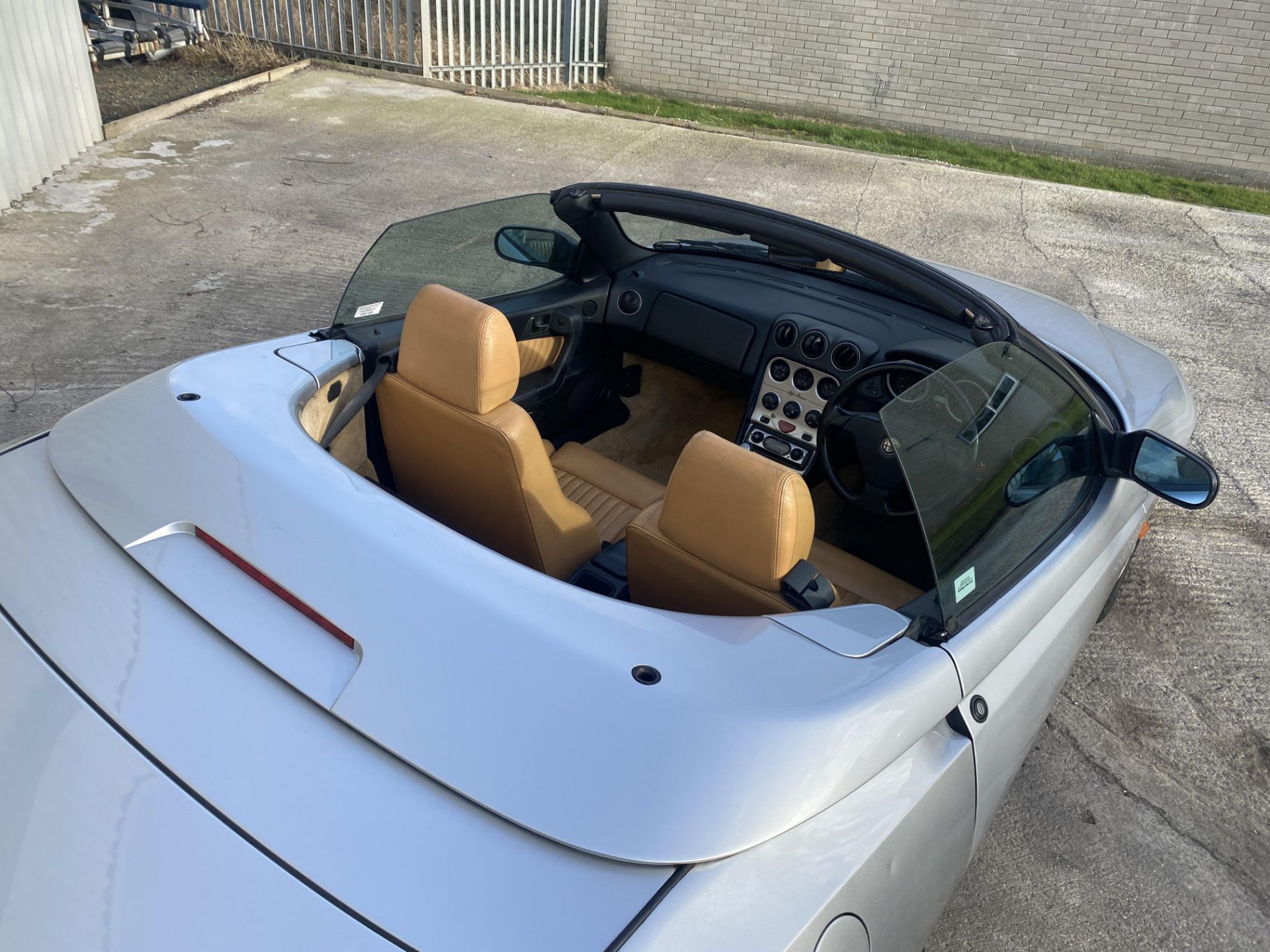 Alfa Spider - Image 25 of 33