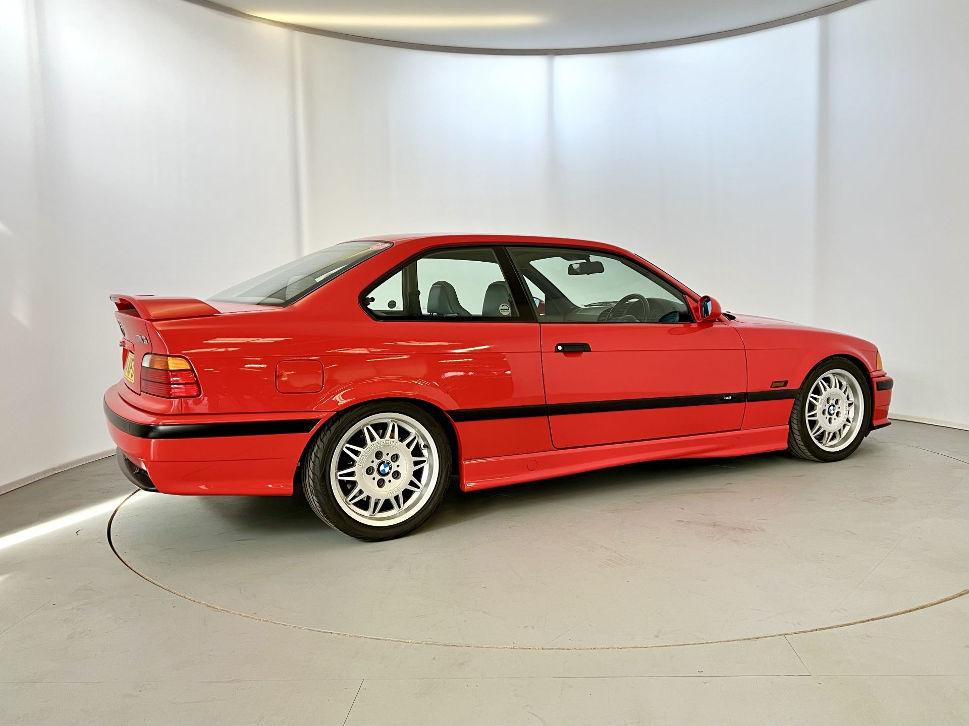 BMW M3 - Image 10 of 41